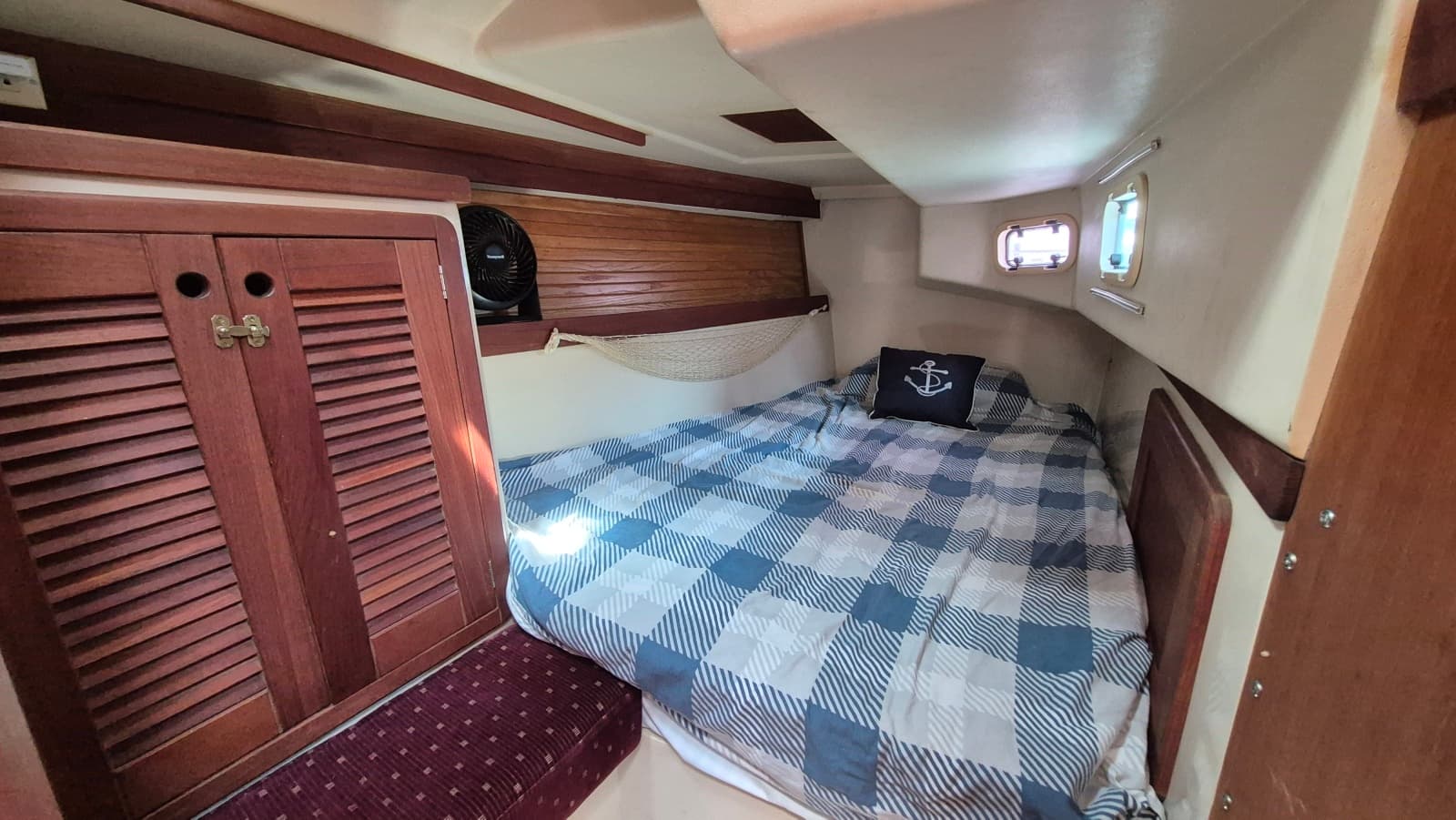 1989 Catalina 42 - Photo 31