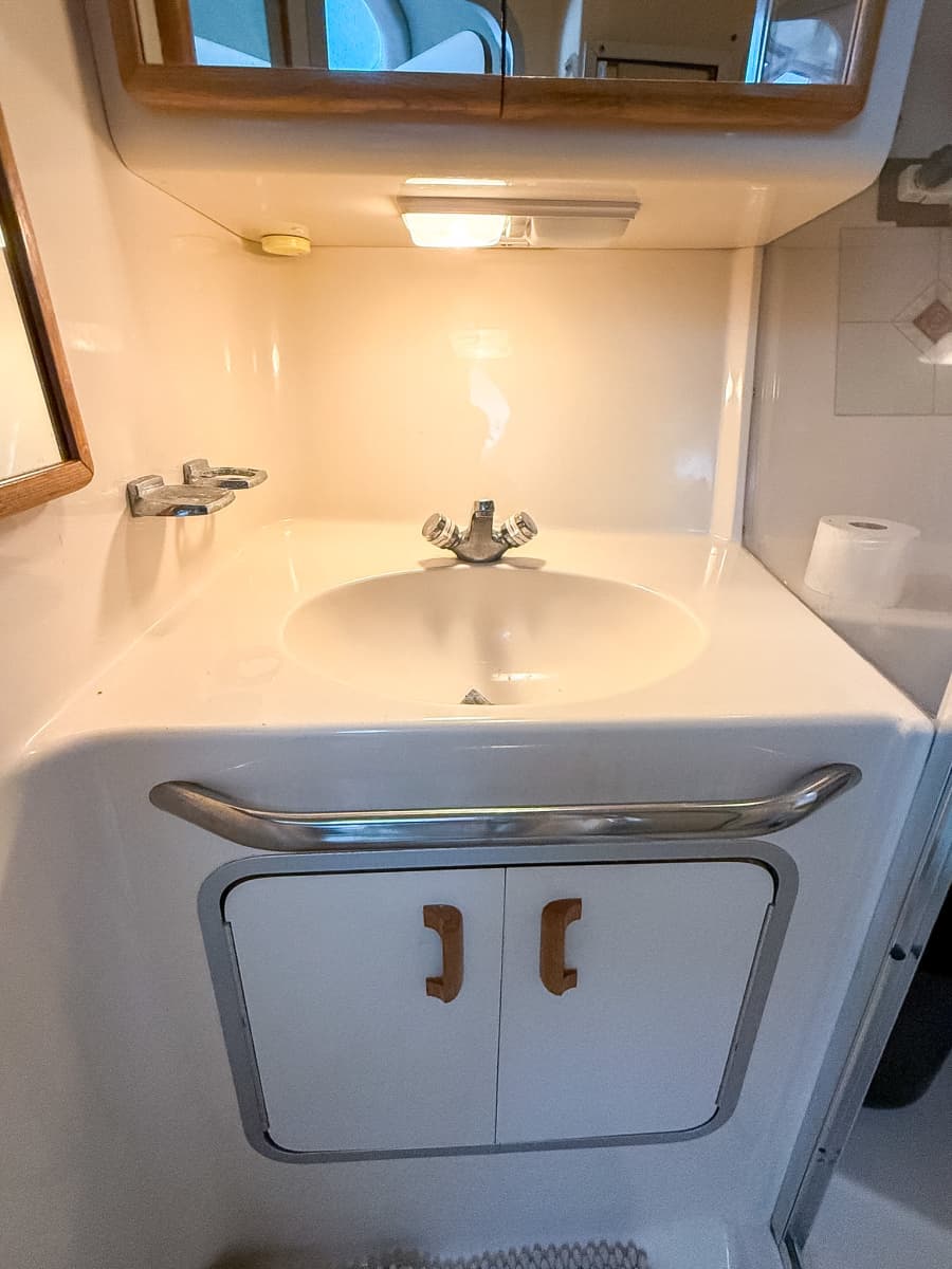 1995 Sea Ray 370 Sedan Bridge - Photo 22