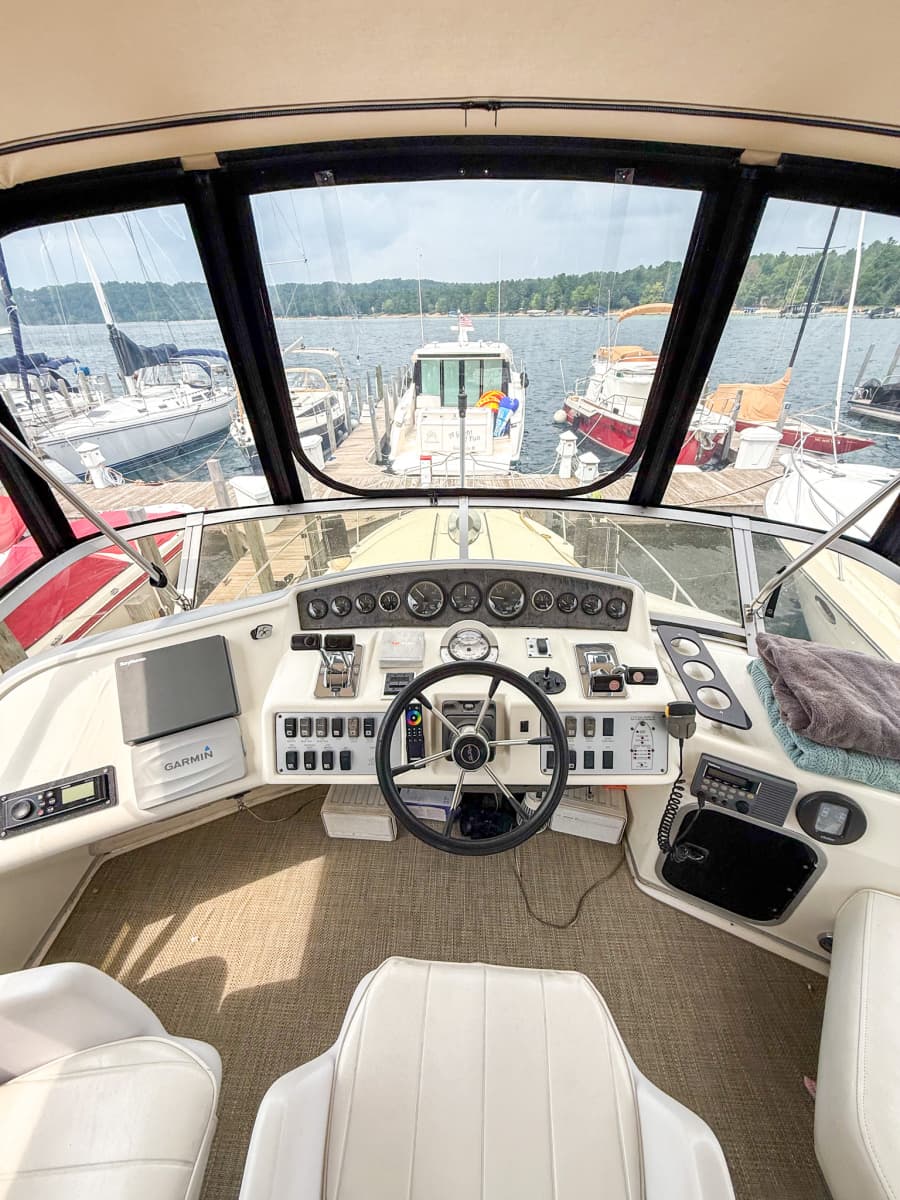 1995 Sea Ray 370 Sedan Bridge - Photo 28