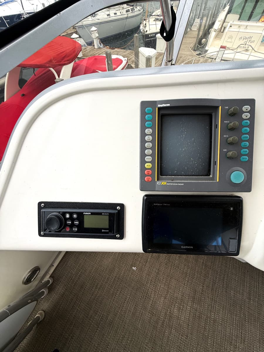 1995 Sea Ray 370 Sedan Bridge - Photo 30