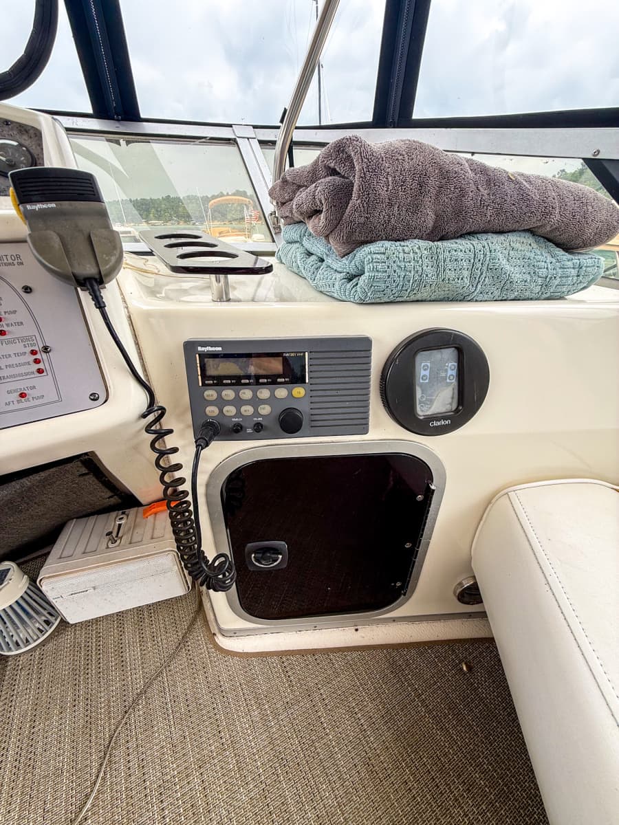 1995 Sea Ray 370 Sedan Bridge - Photo 31