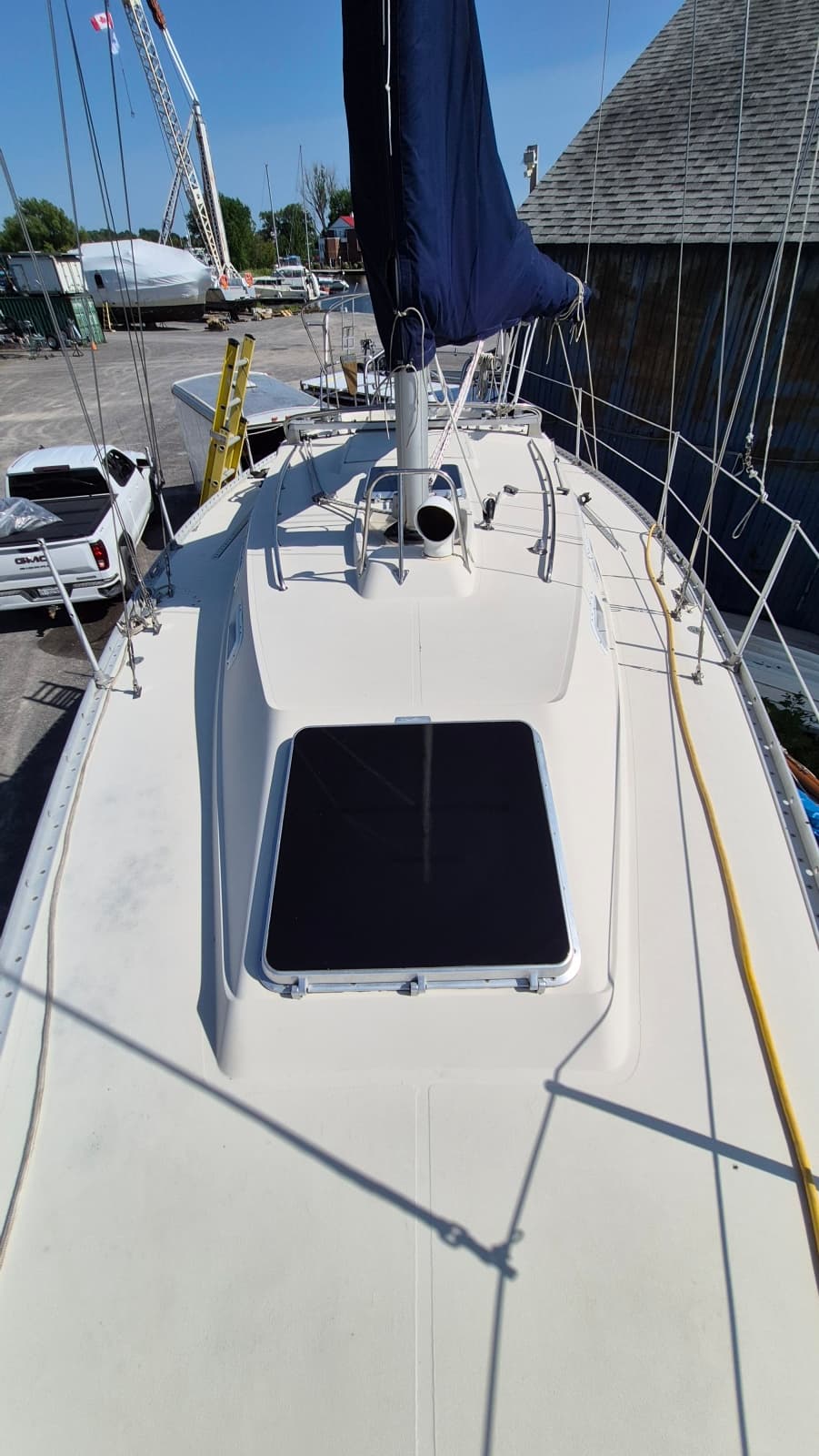1981 Canadian Sailcraft CS 36 - Photo 21
