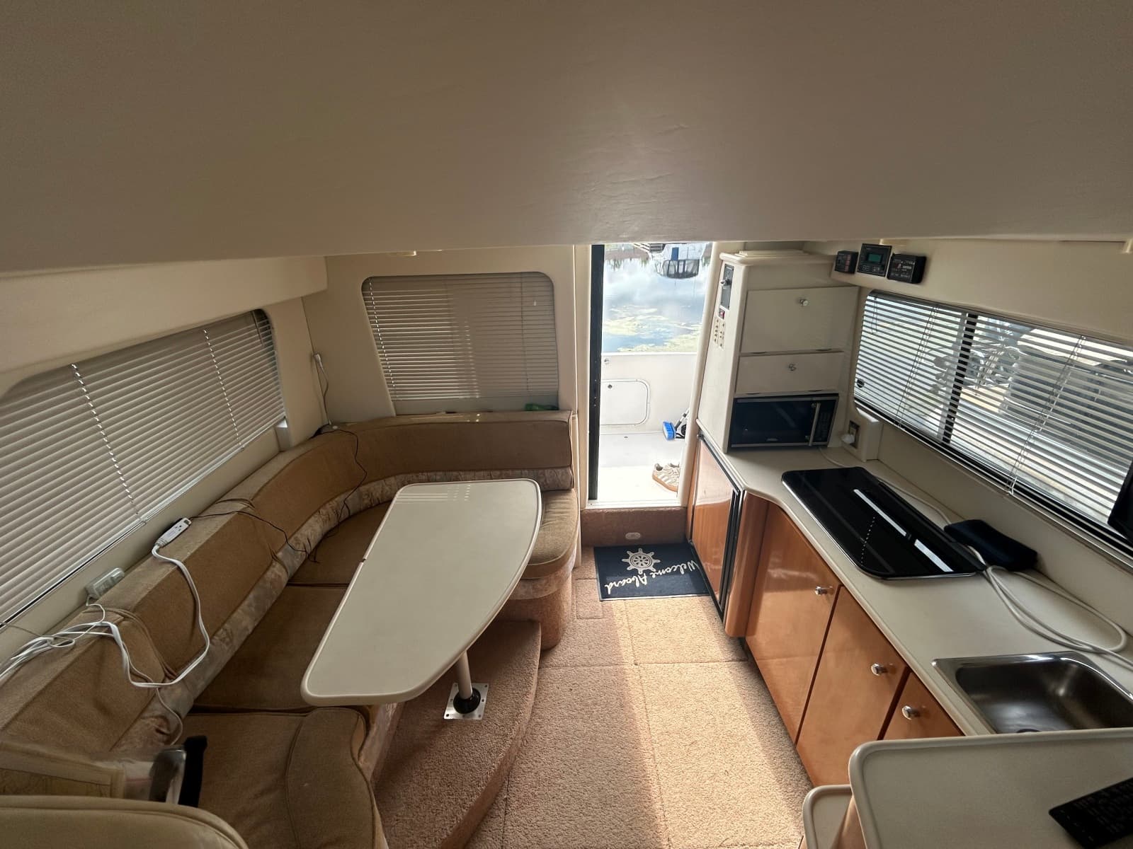 2001 Bayliner 3258 - Photo 8