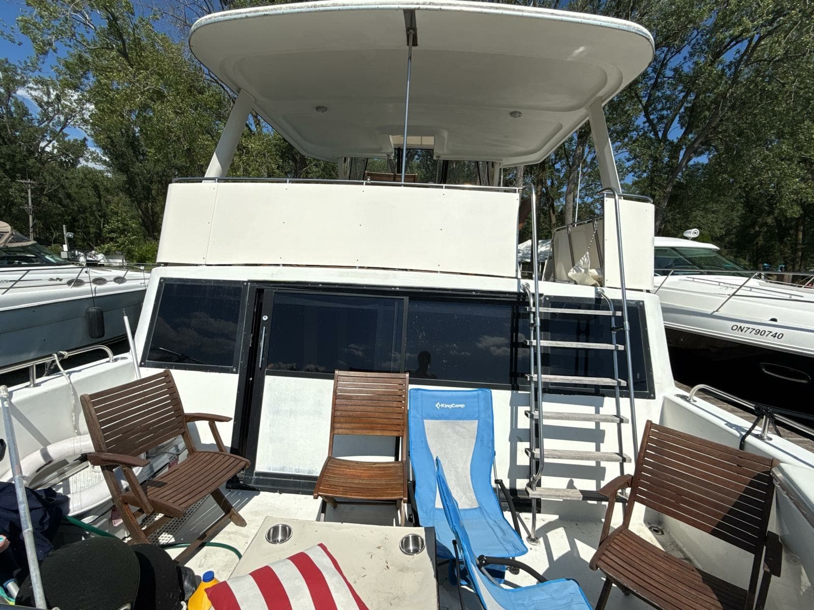 1988 Bluewater MY - Photo 10