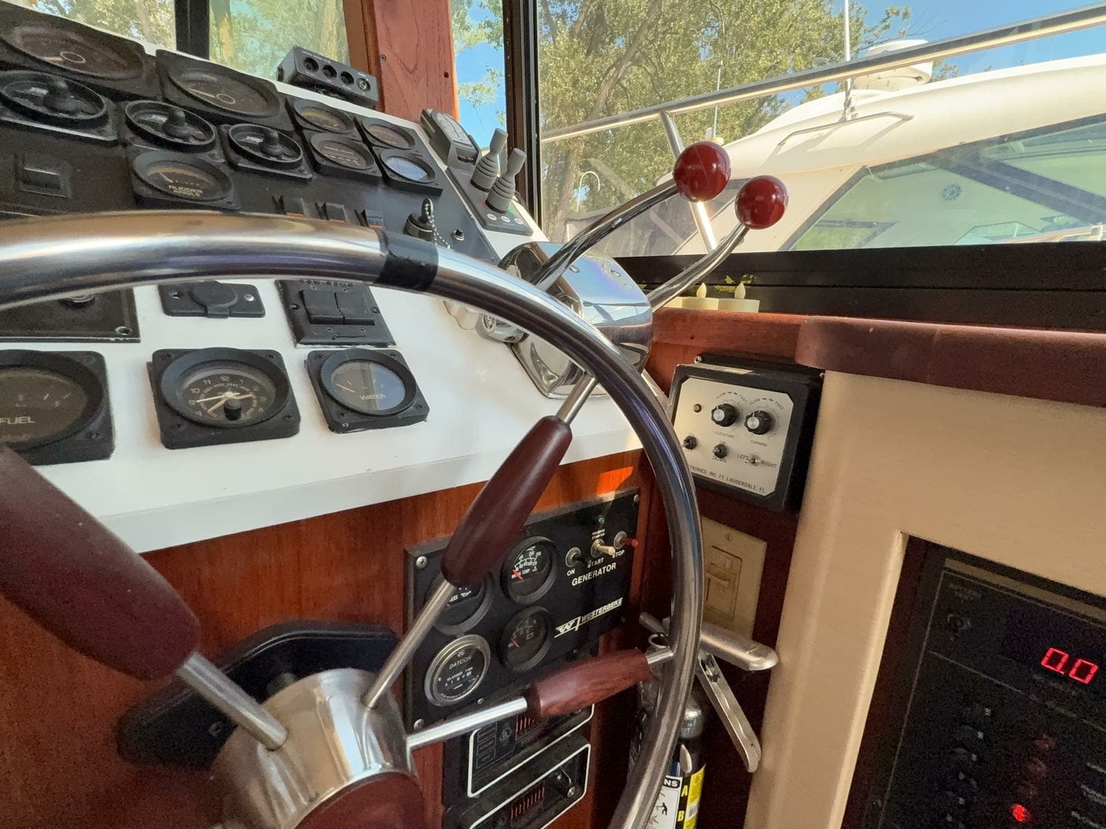 1988 Bluewater MY - Photo 46