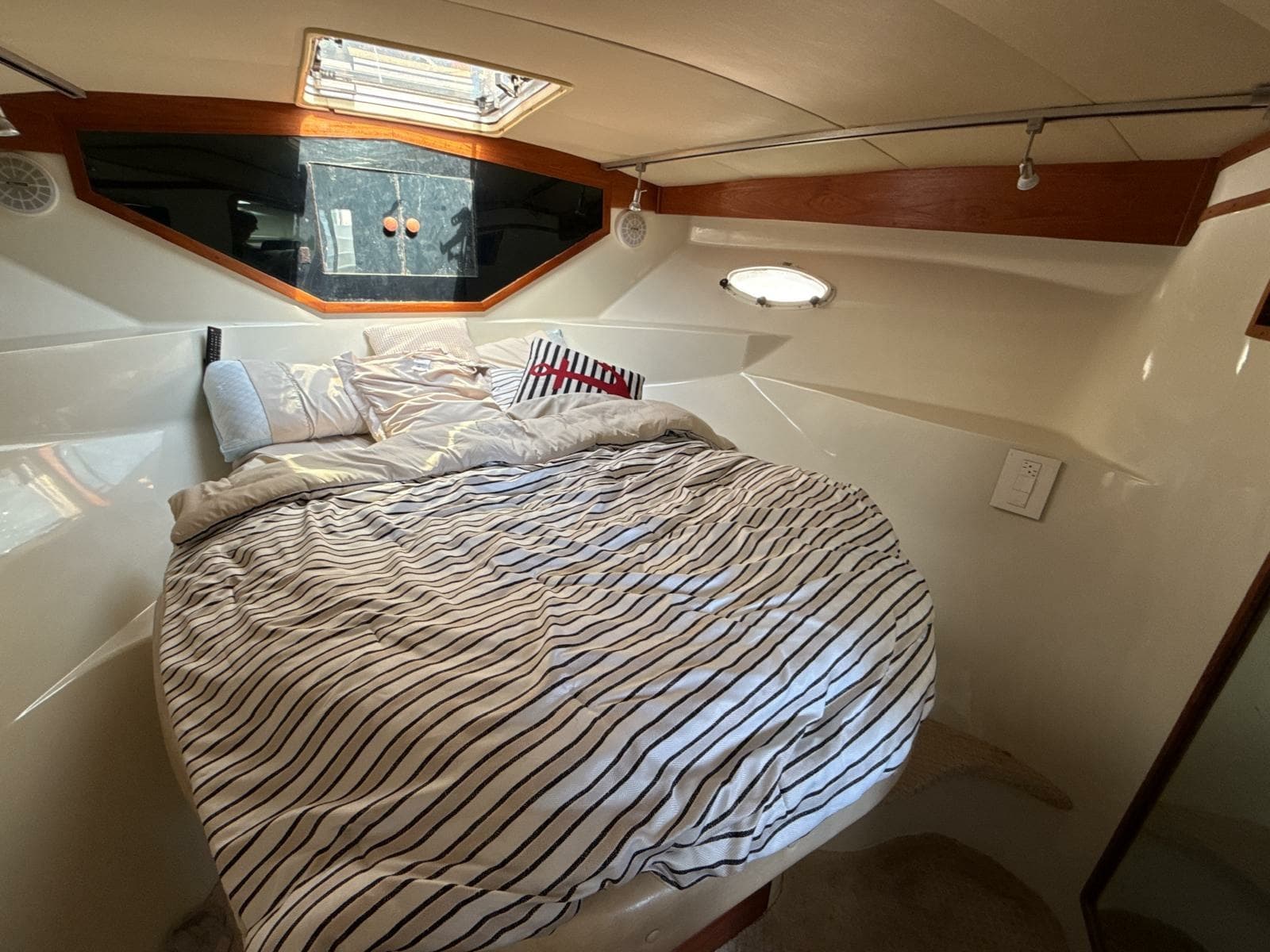 1988 Bluewater MY - Photo 60