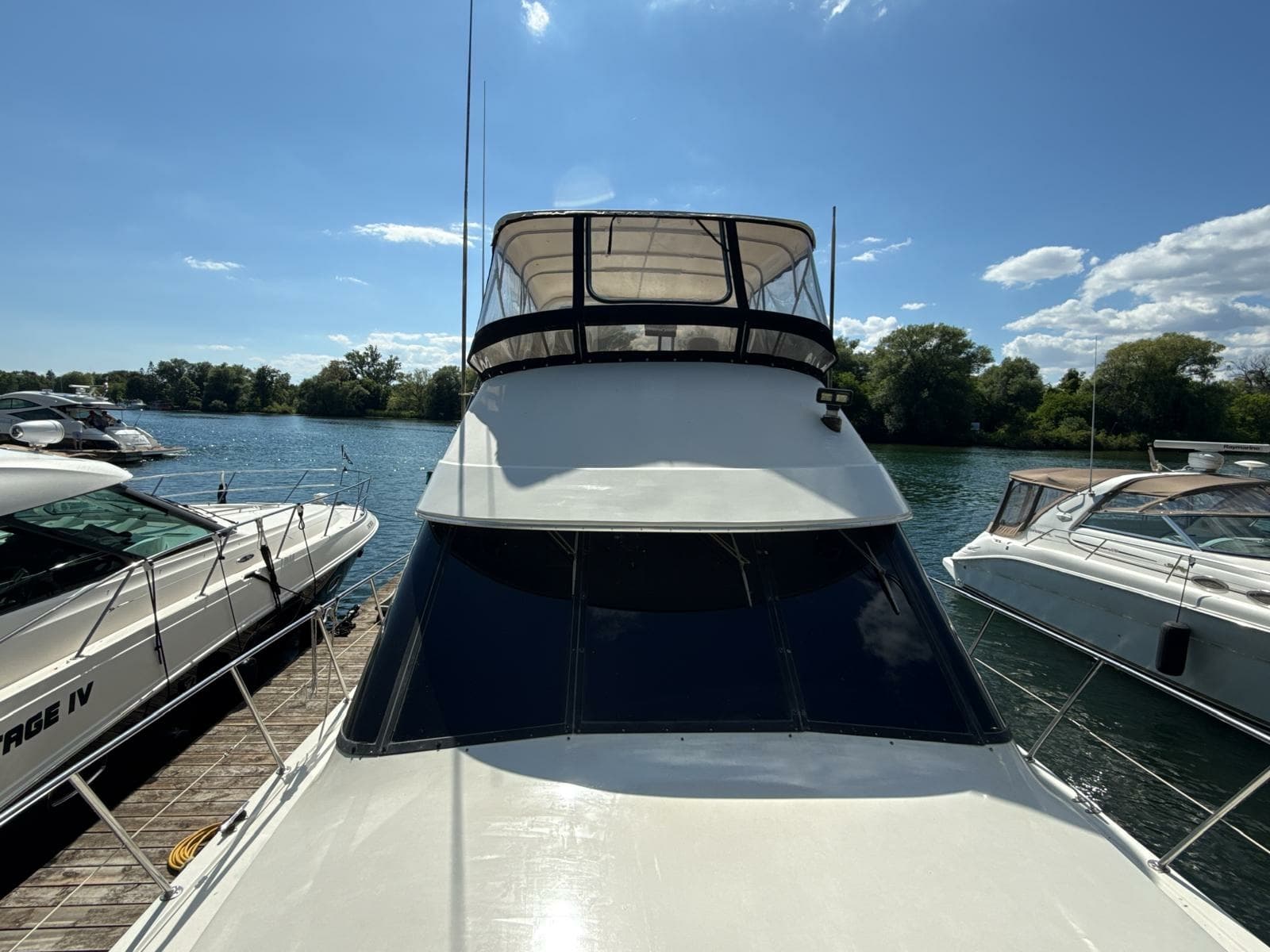 1988 Bluewater MY - Photo 4