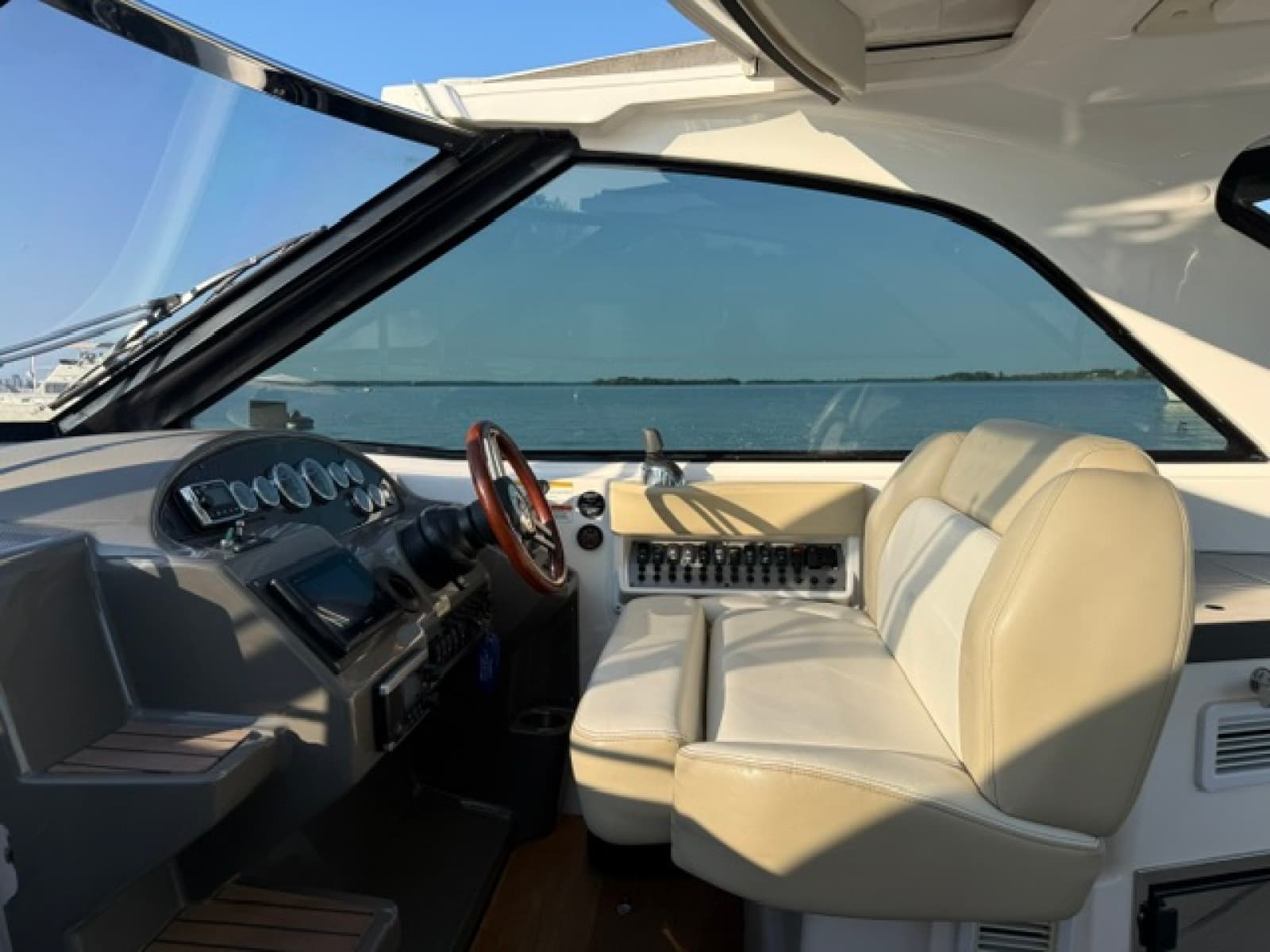 2012 Regal 35 SC Sport Coupe - Photo 16