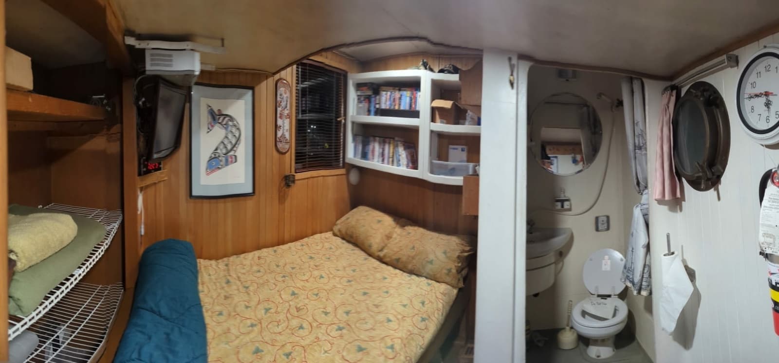 1941 Custom Armstrong Bros. Custom Wooden Trawler Liveaboard Vessel - Photo 35