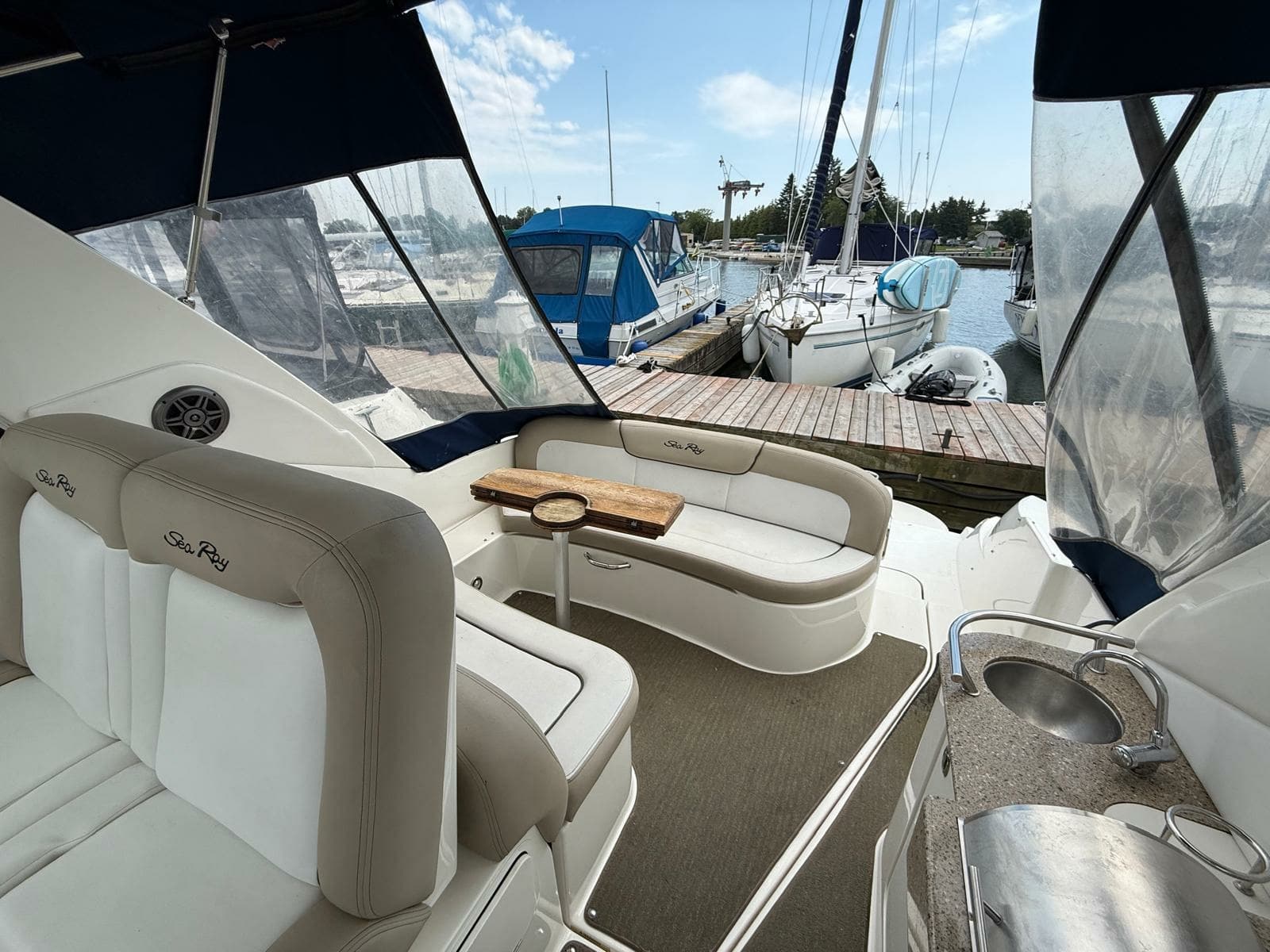 2015 Sea Ray 330 Sundancer - Photo 34