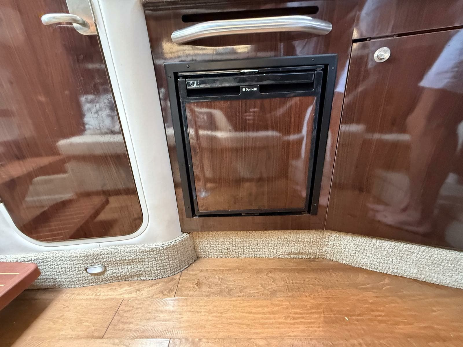 2015 Sea Ray 330 Sundancer - Photo 53