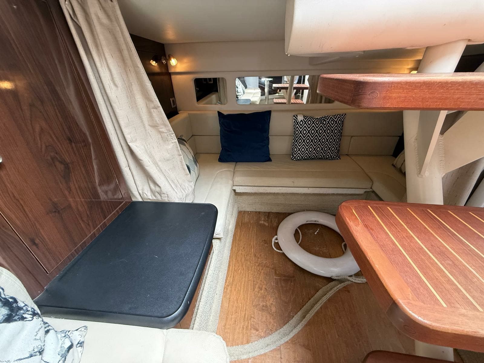 2015 Sea Ray 330 Sundancer - Photo 62