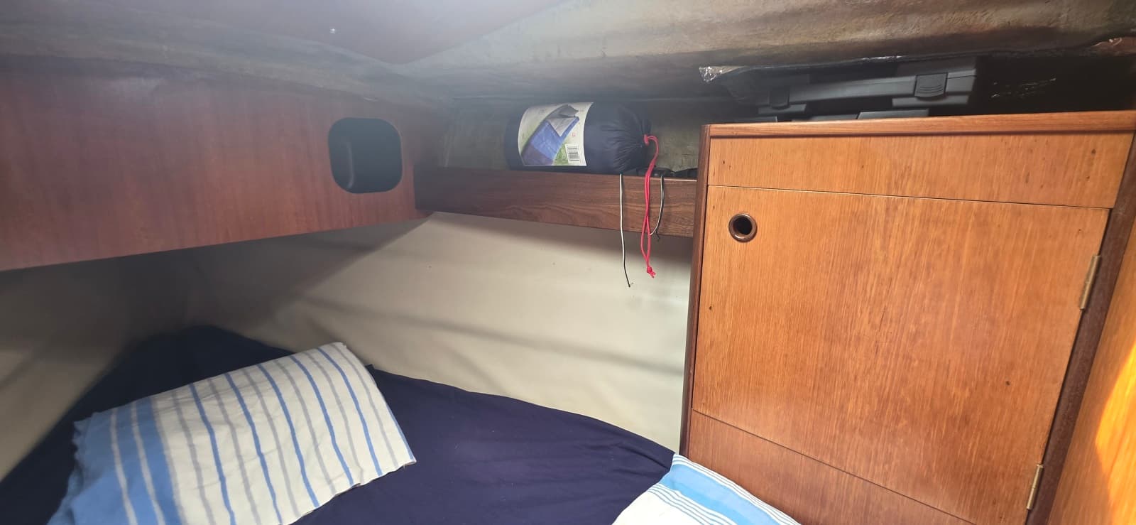 1985 Beneteau First 305 - Photo 19