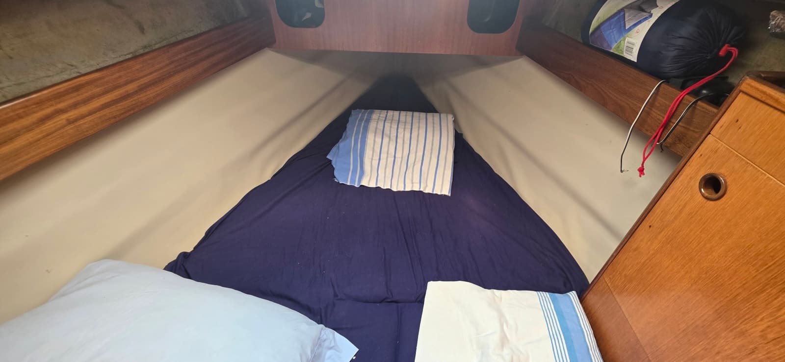 1985 Beneteau First 305 - Photo 18