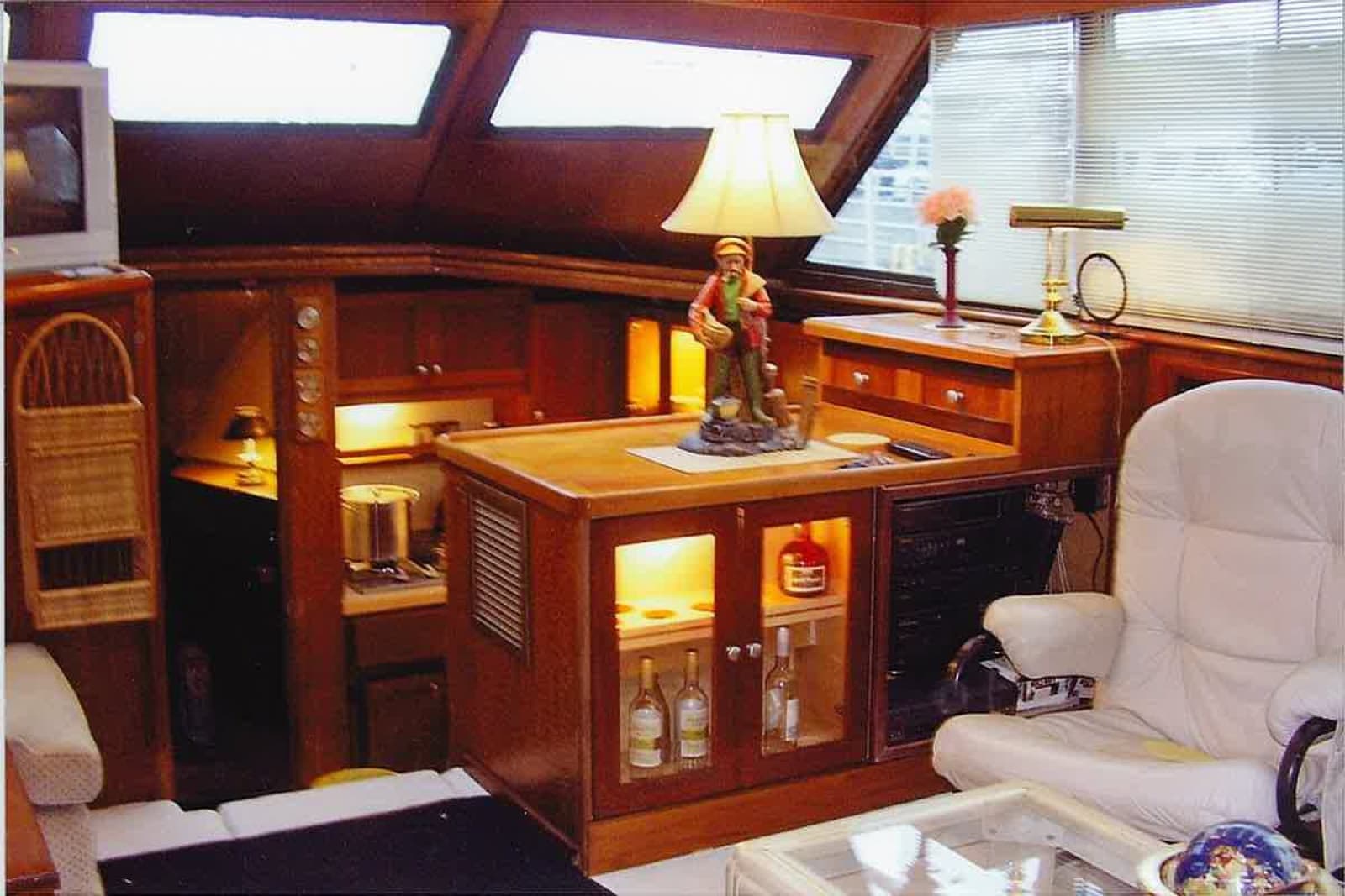 1974 Hatteras 48 Yachtfish - Photo 8