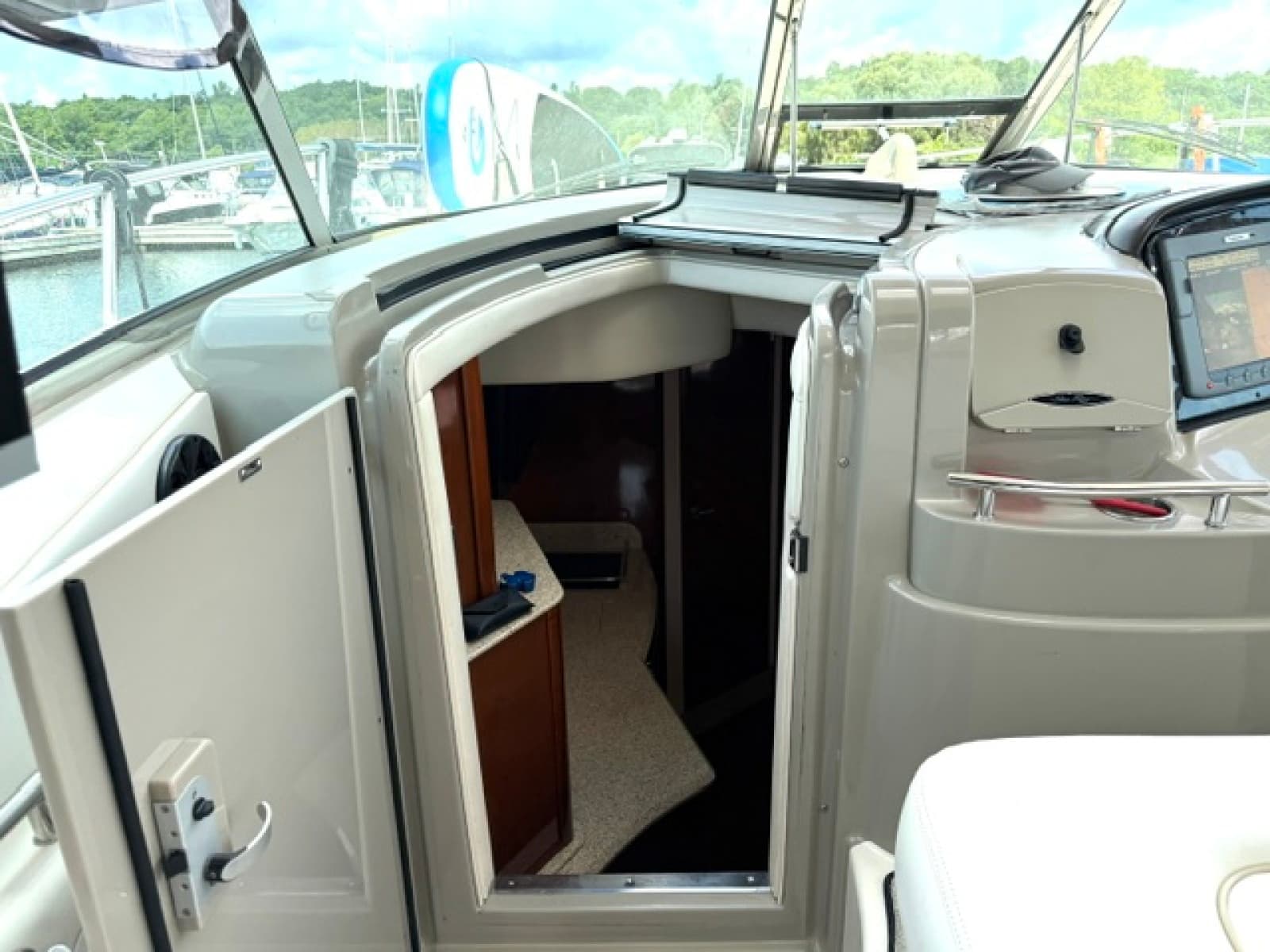 2008 Sea Ray 38 Sundancer - Photo 23