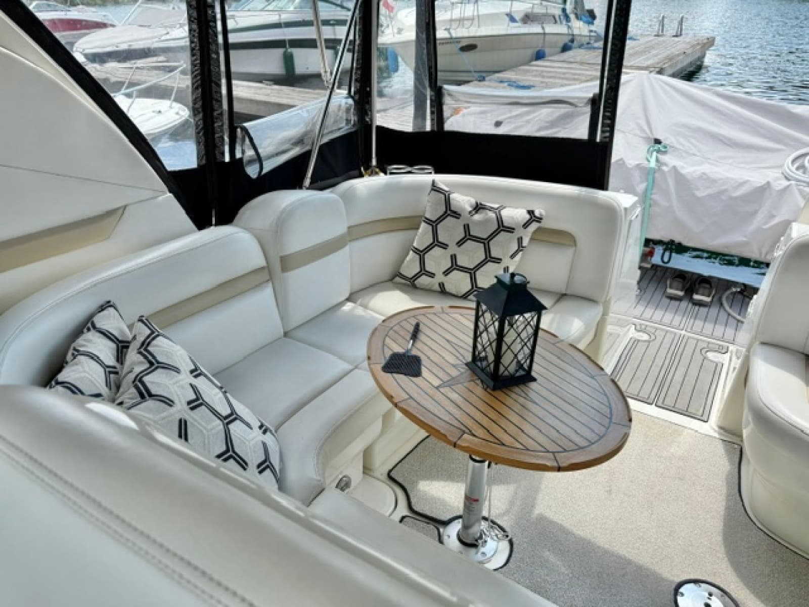 2008 Sea Ray 38 Sundancer - Photo 31