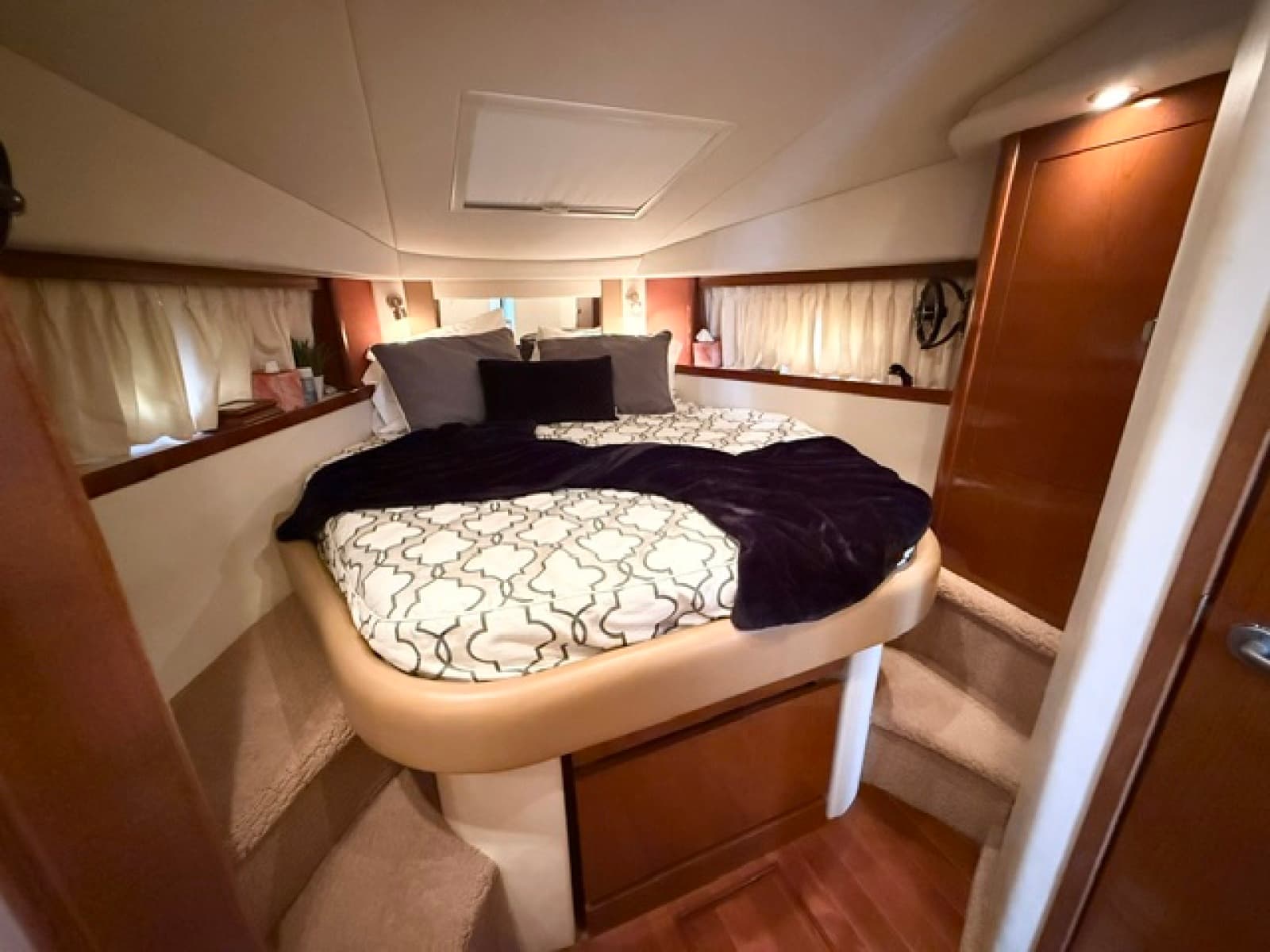 2008 Sea Ray 38 Sundancer - Photo 34