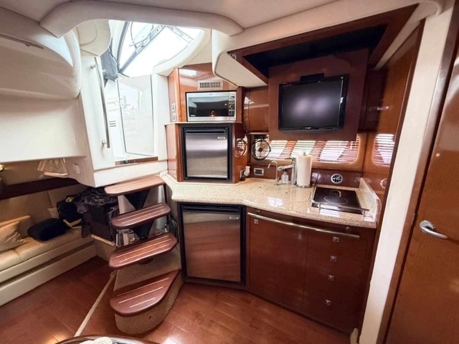 2008 Sea Ray 38 Sundancer - Photo 40