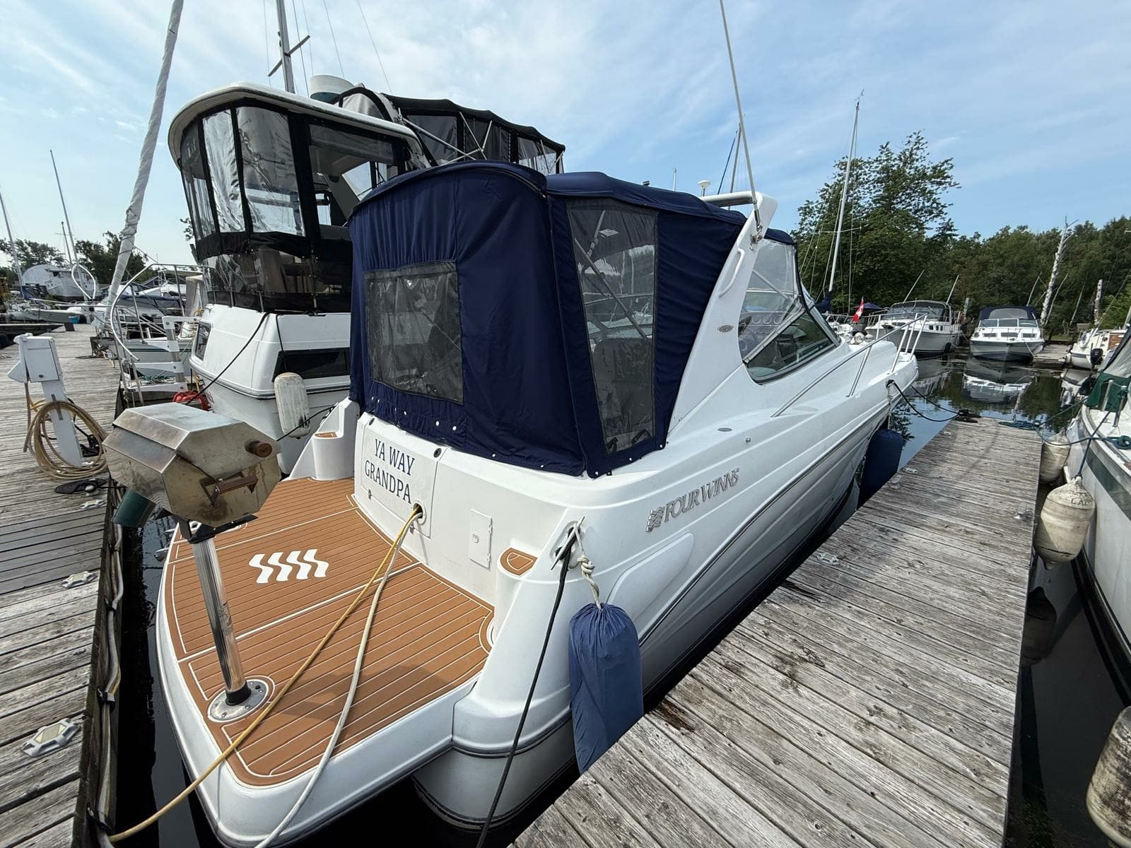 2001 Four Winns 328 Vista - Photo 1