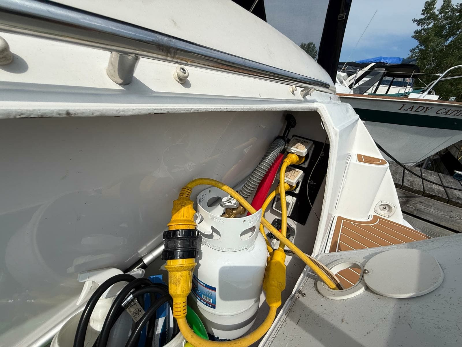 2001 Four Winns 328 Vista - Photo 16