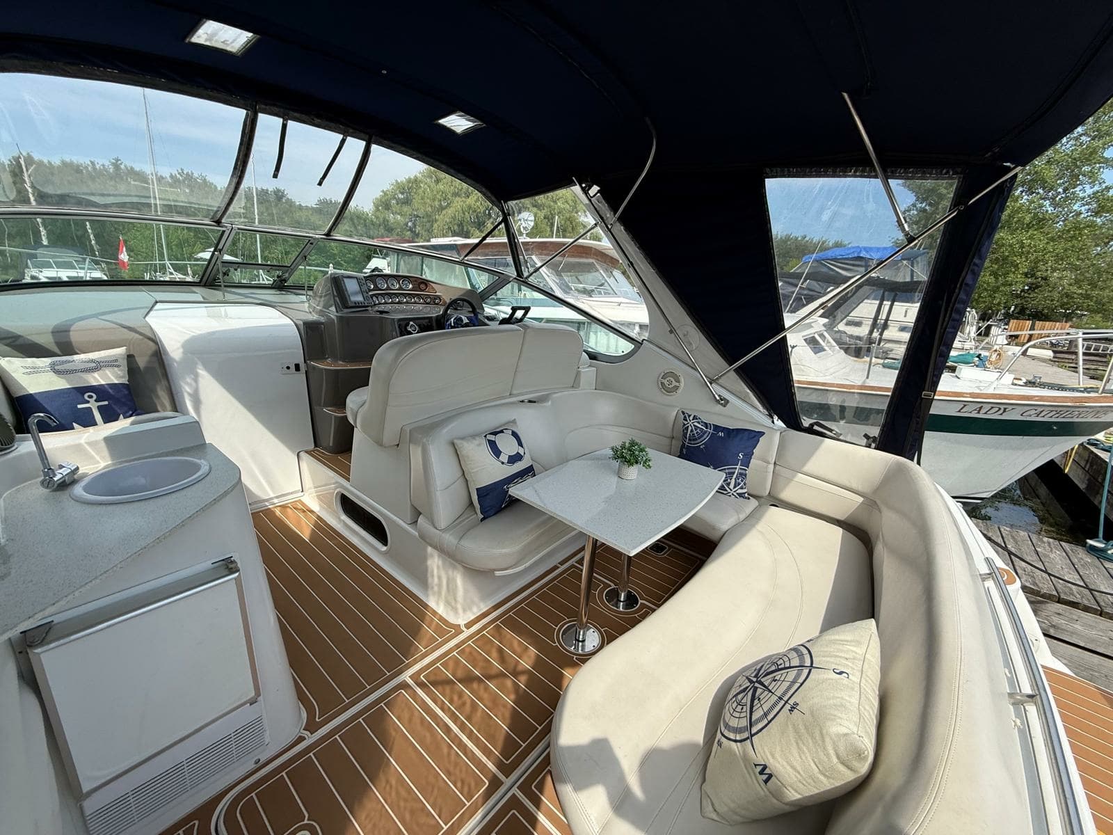 2001 Four Winns 328 Vista - Photo 18