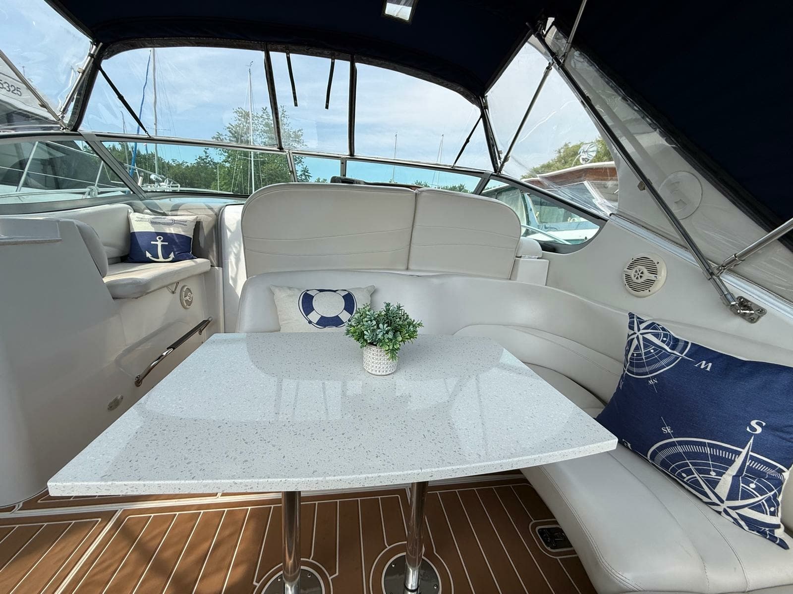 2001 Four Winns 328 Vista - Photo 20
