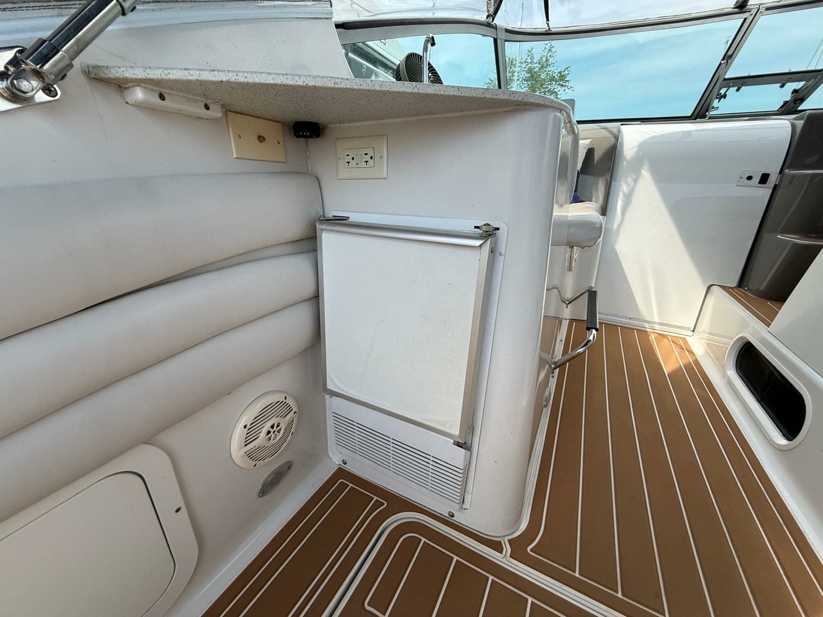 2001 Four Winns 328 Vista - Photo 23