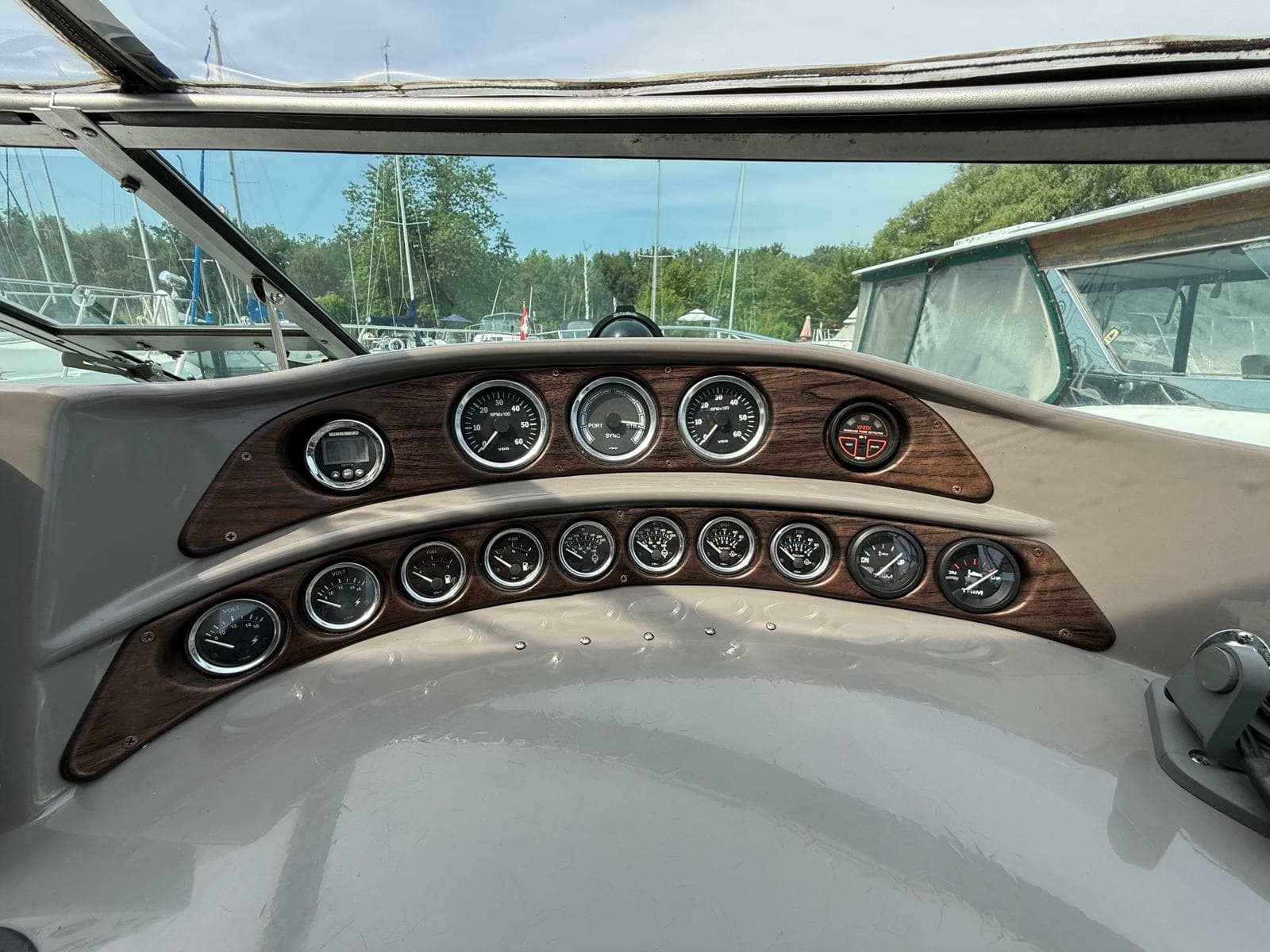 2001 Four Winns 328 Vista - Photo 31