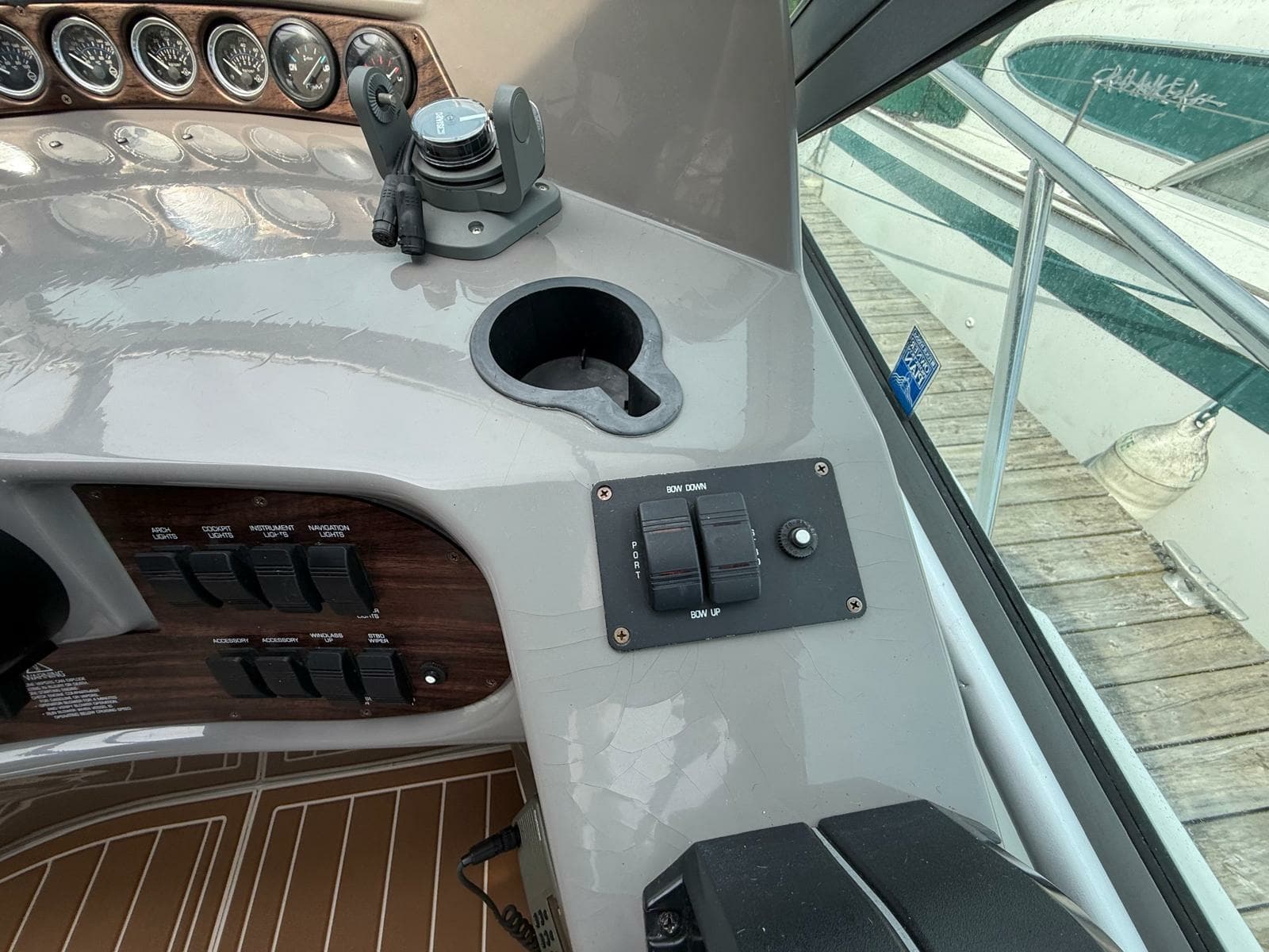2001 Four Winns 328 Vista - Photo 33