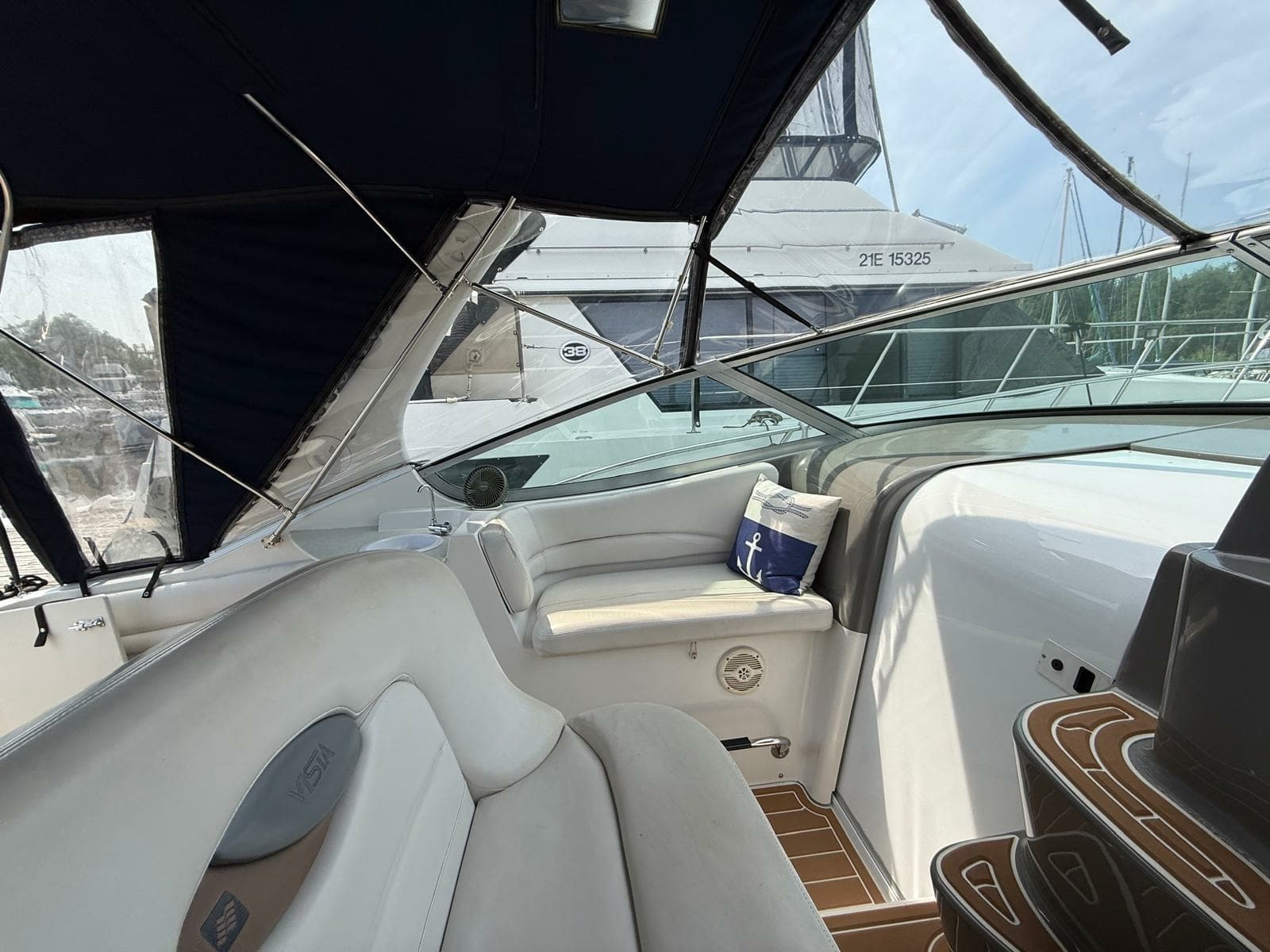 2001 Four Winns 328 Vista - Photo 37