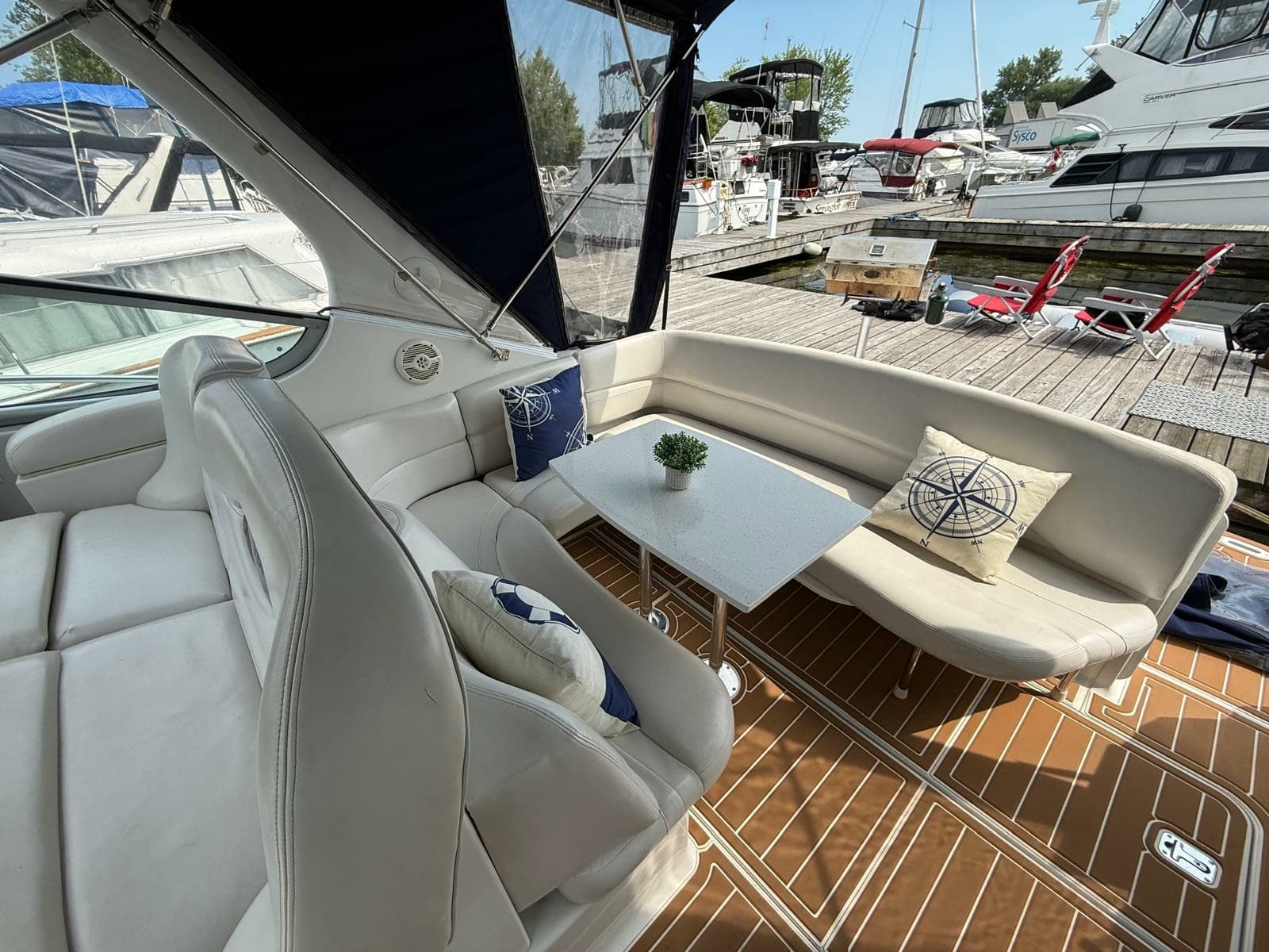 2001 Four Winns 328 Vista - Photo 39