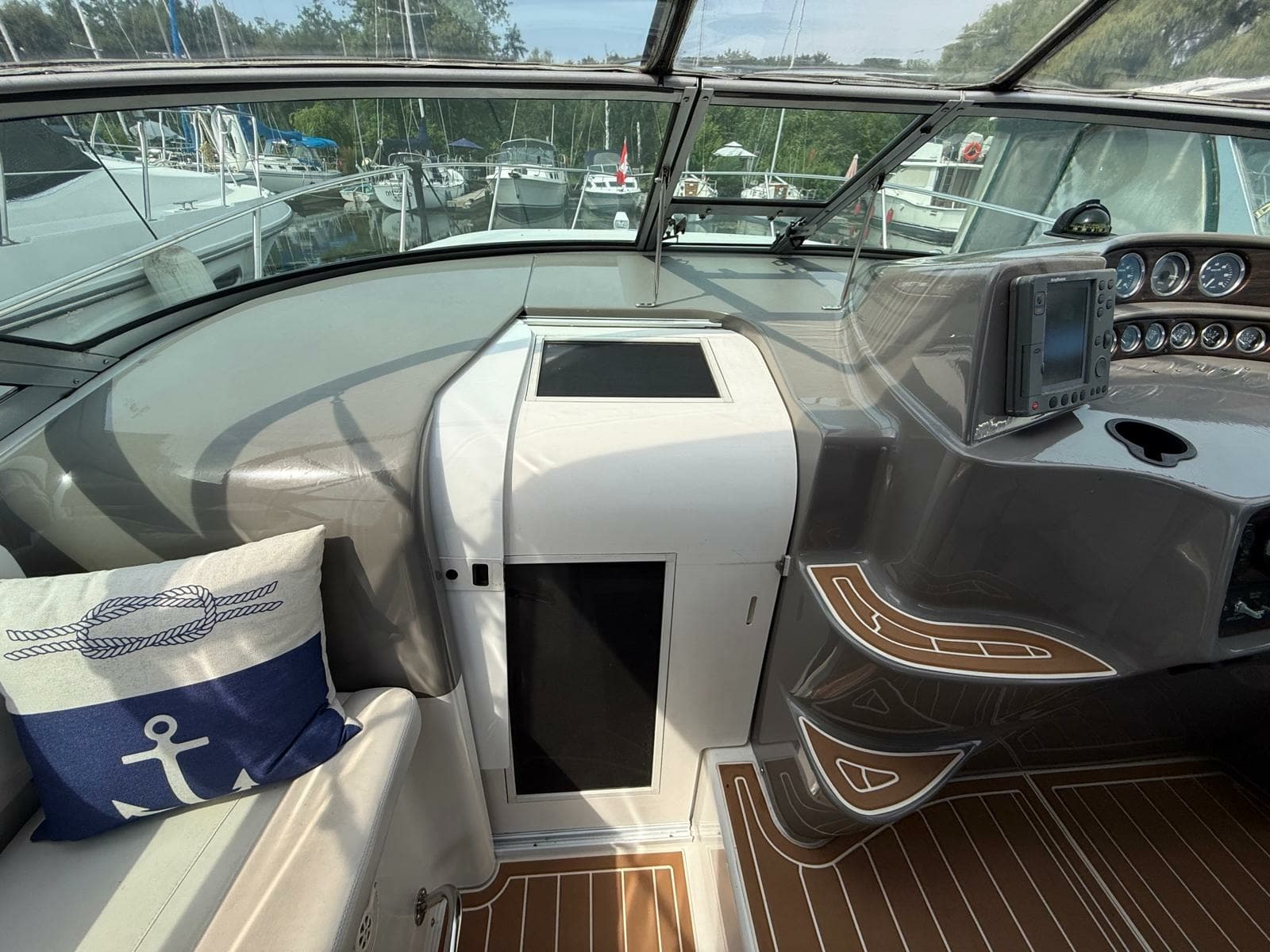 2001 Four Winns 328 Vista - Photo 41