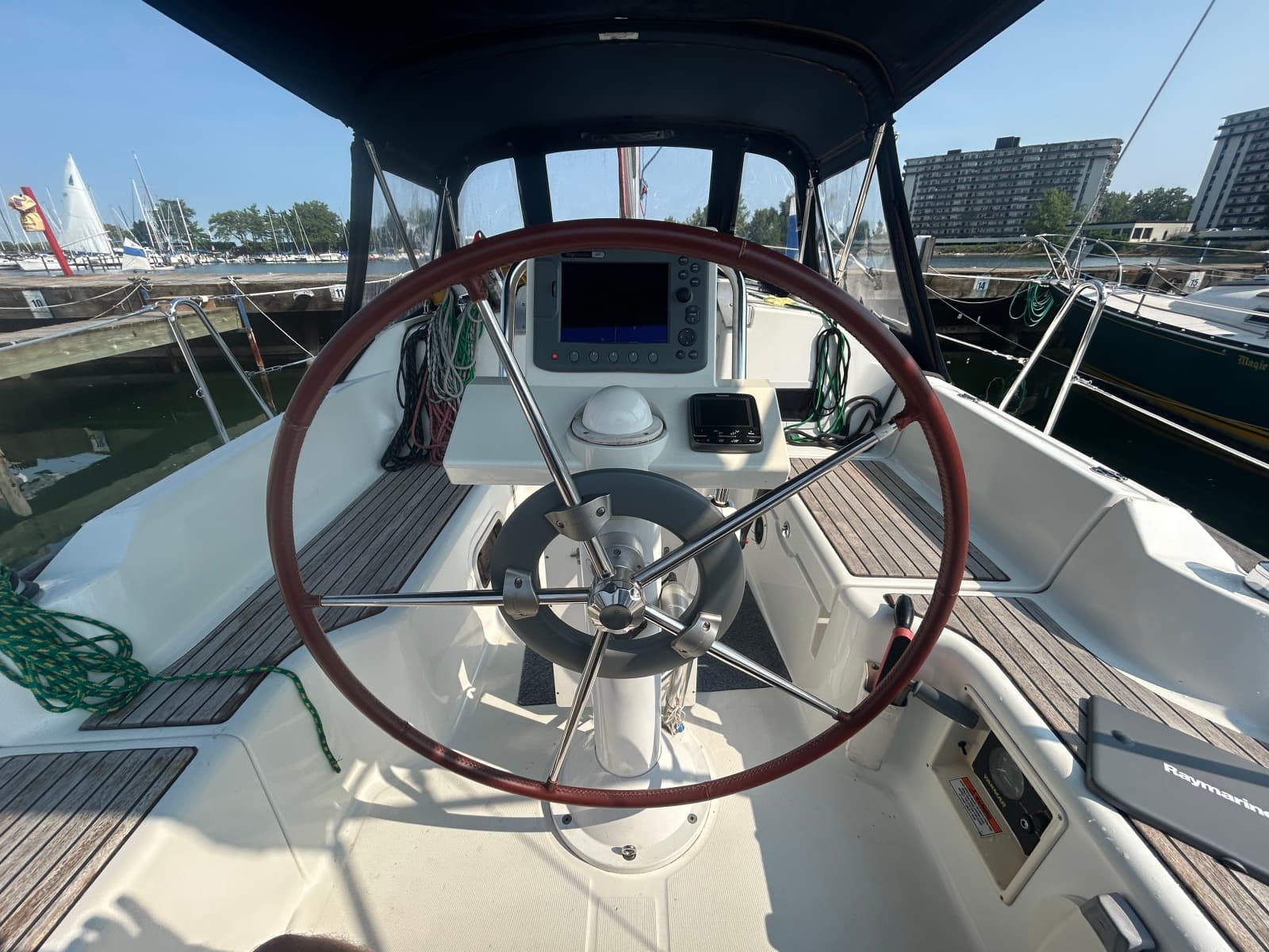2009 Beneteau Oceanis 310 - Photo 18