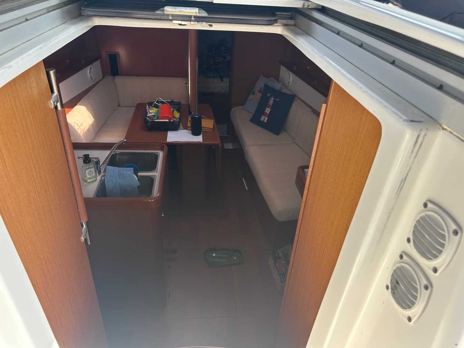 2009 Beneteau Oceanis 310 - Photo 27