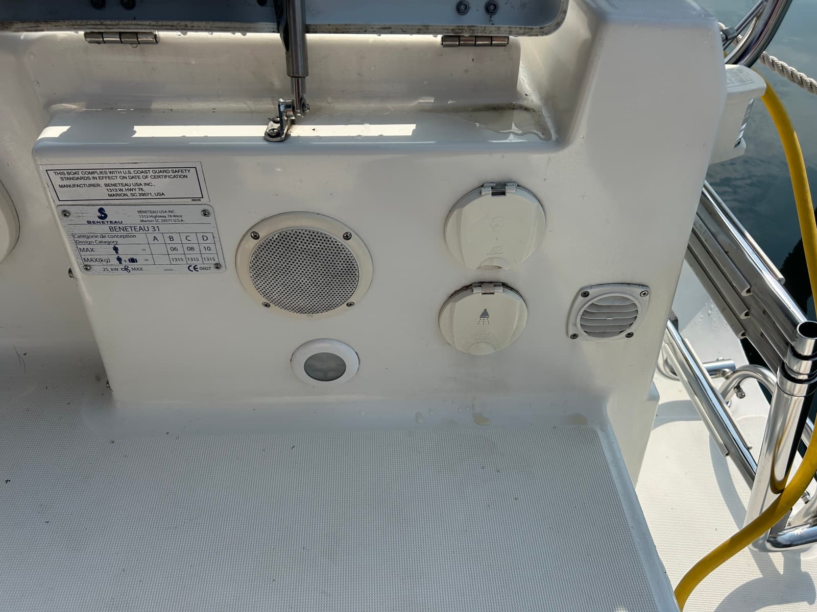 2009 Beneteau Oceanis 310 - Photo 67