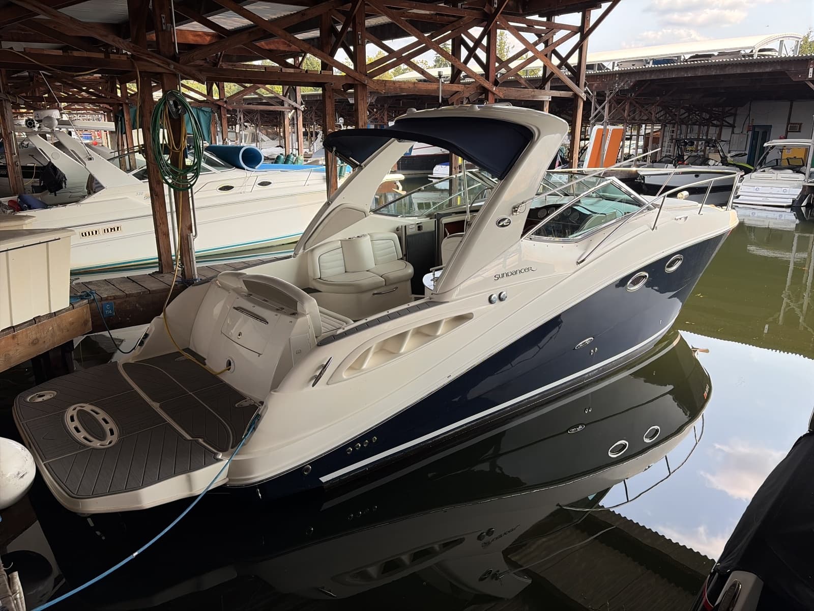 2007 Sea Ray 290 Sundancer - Photo 2