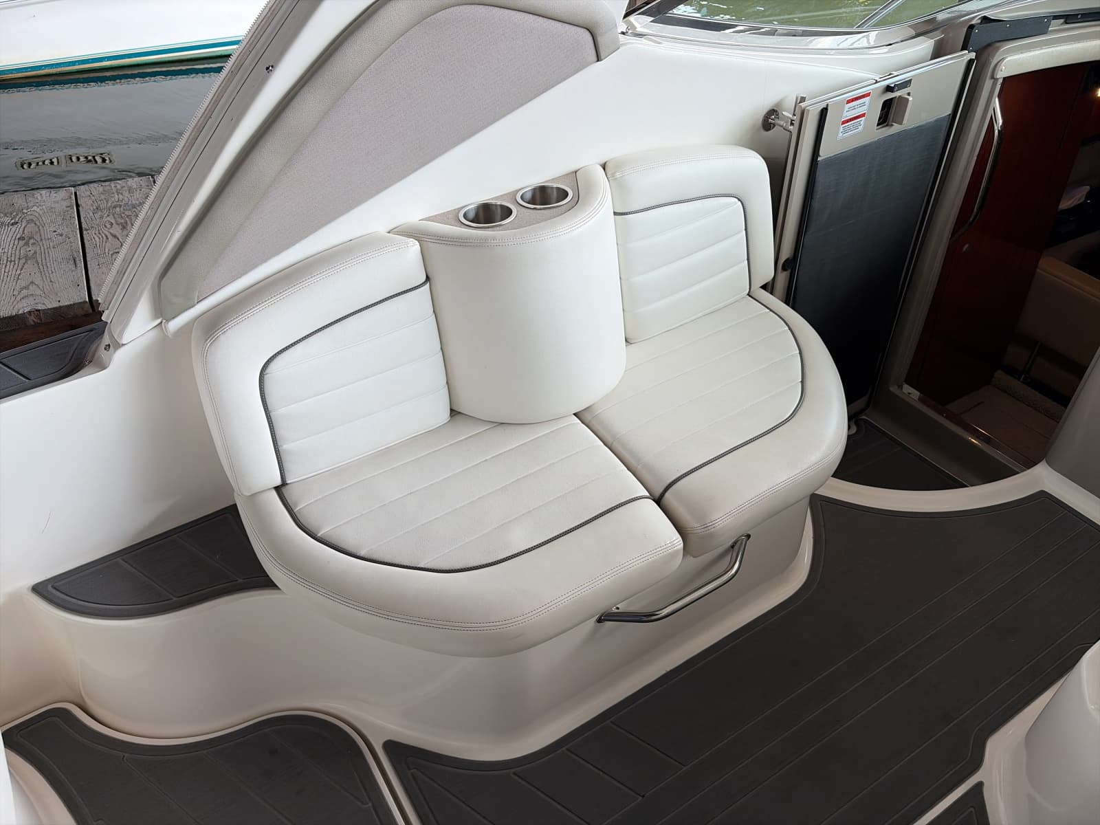 2007 Sea Ray 290 Sundancer - Photo 17