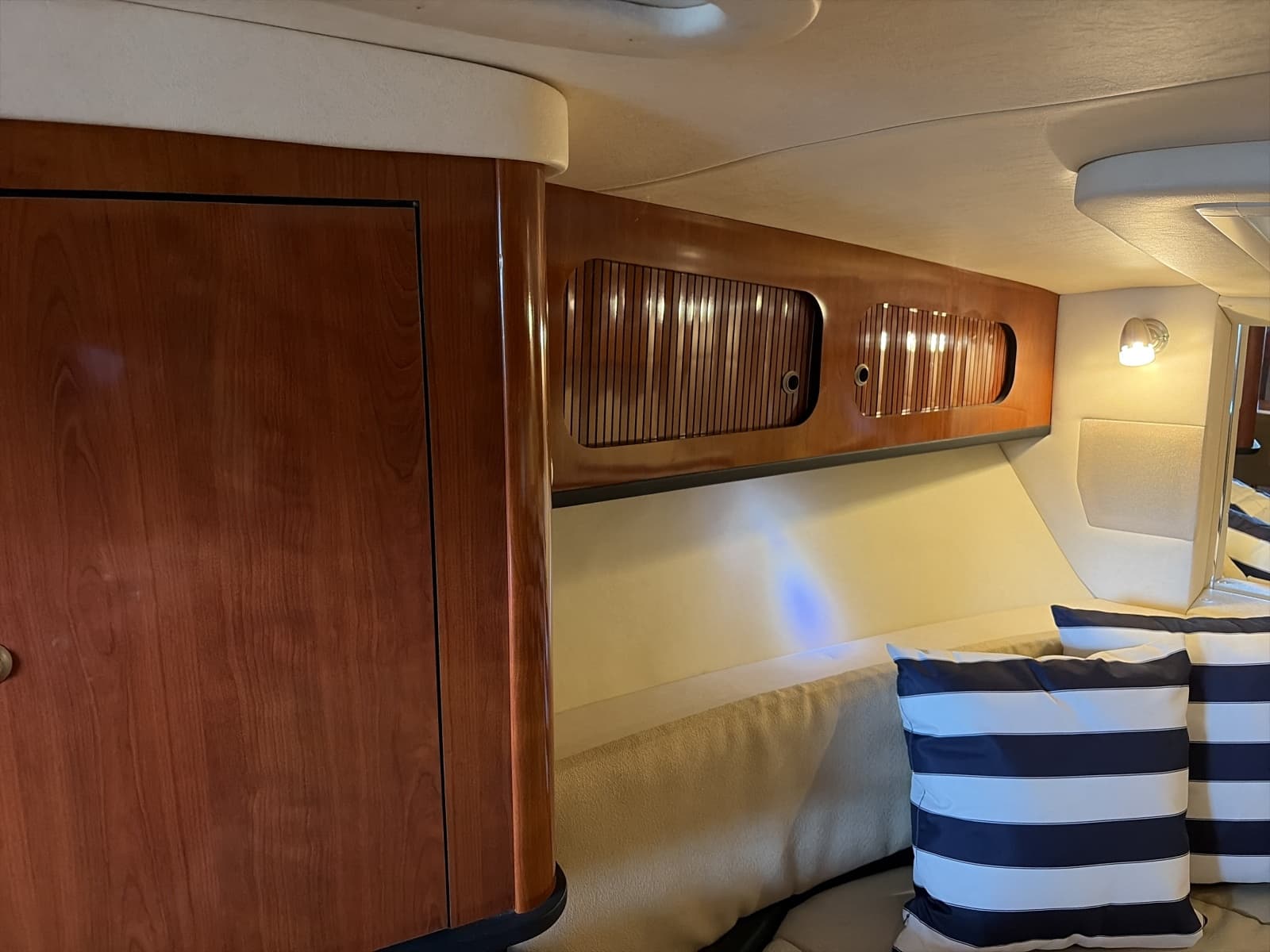 2007 Sea Ray 290 Sundancer - Photo 42
