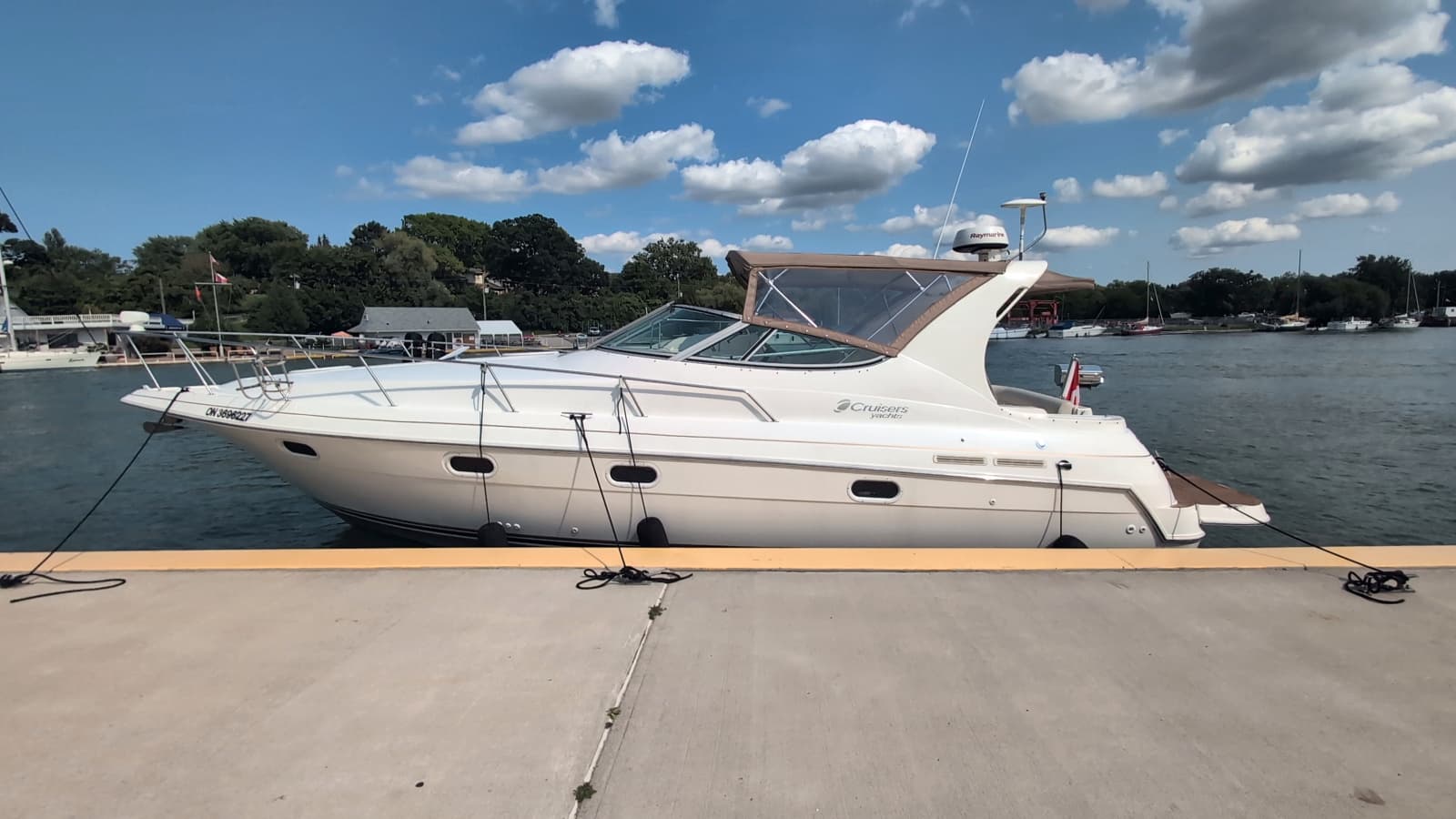 1998 Cruisers Yachts 3375 - Photo 4