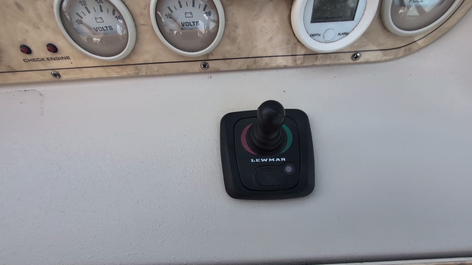 1998 Cruisers Yachts 3375 - Photo 30