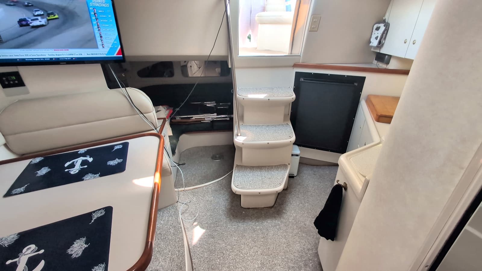 1998 Cruisers Yachts 3375 - Photo 31