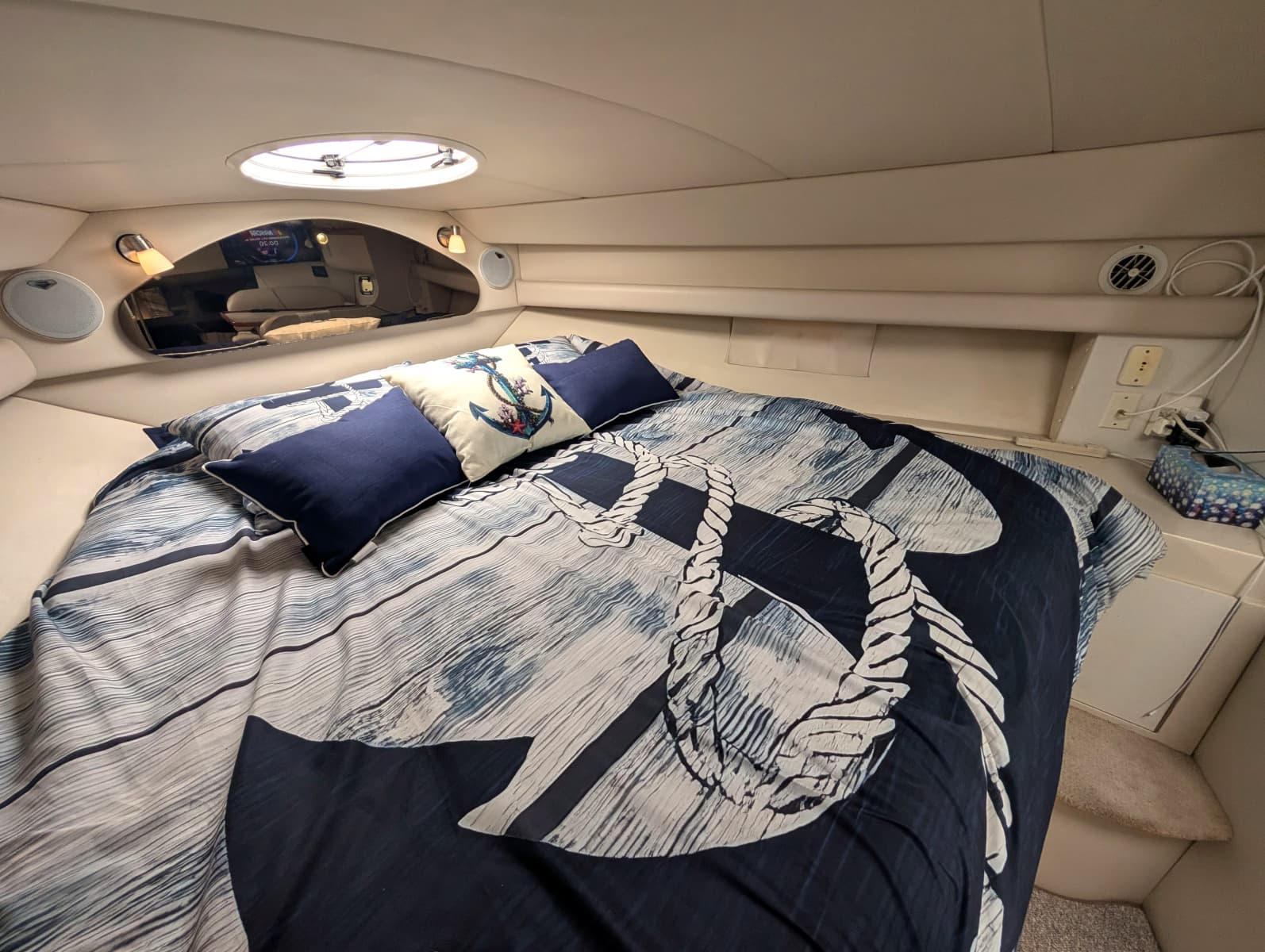 1998 Cruisers Yachts 3375 - Photo 38
