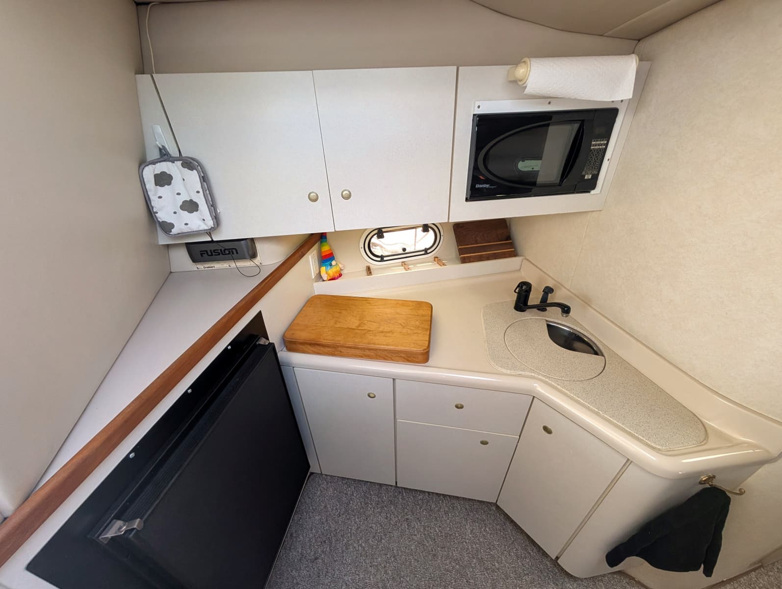 1998 Cruisers Yachts 3375 - Photo 40