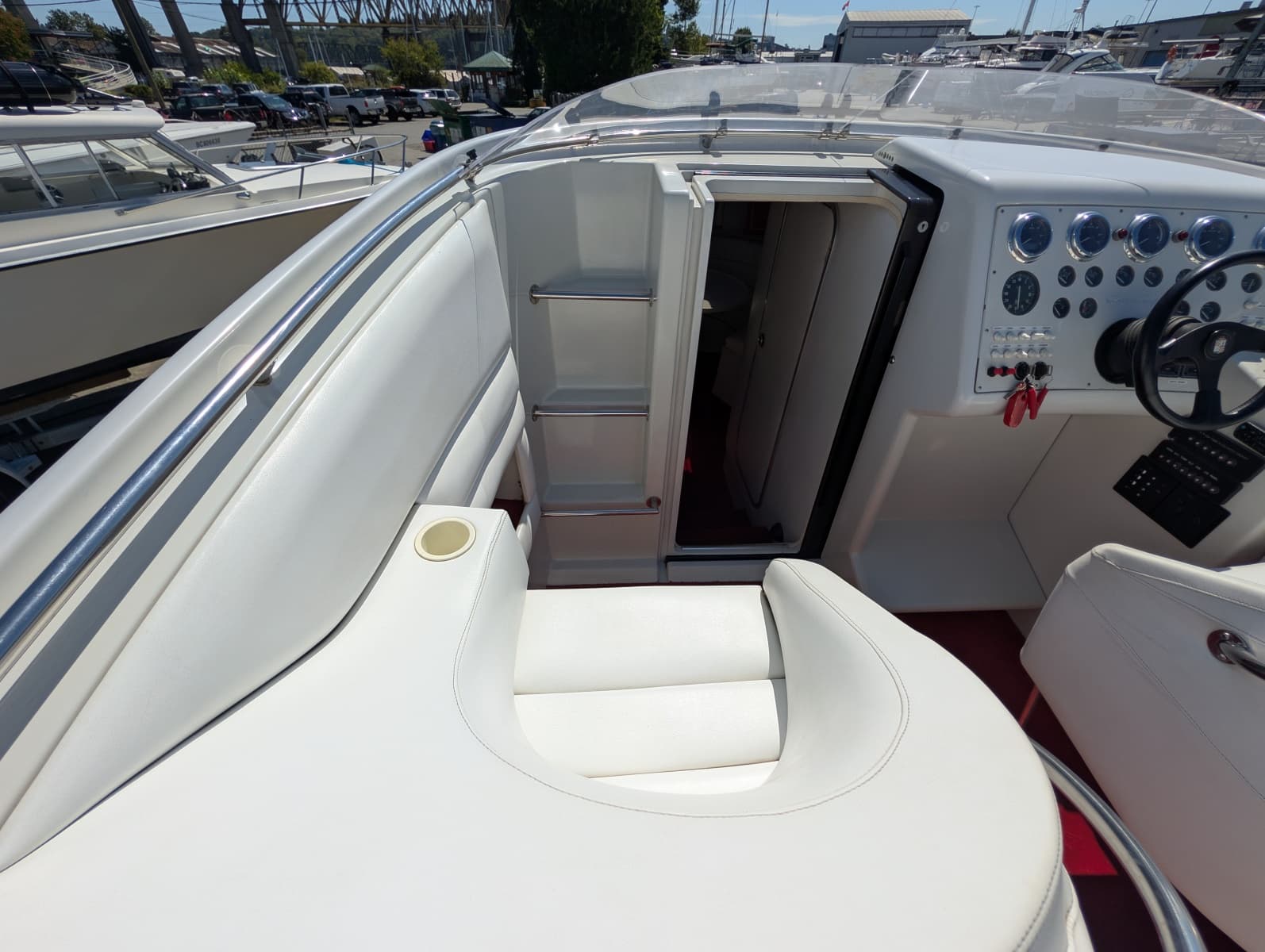 1988 Chris-Craft 375 Stinger - Photo 33