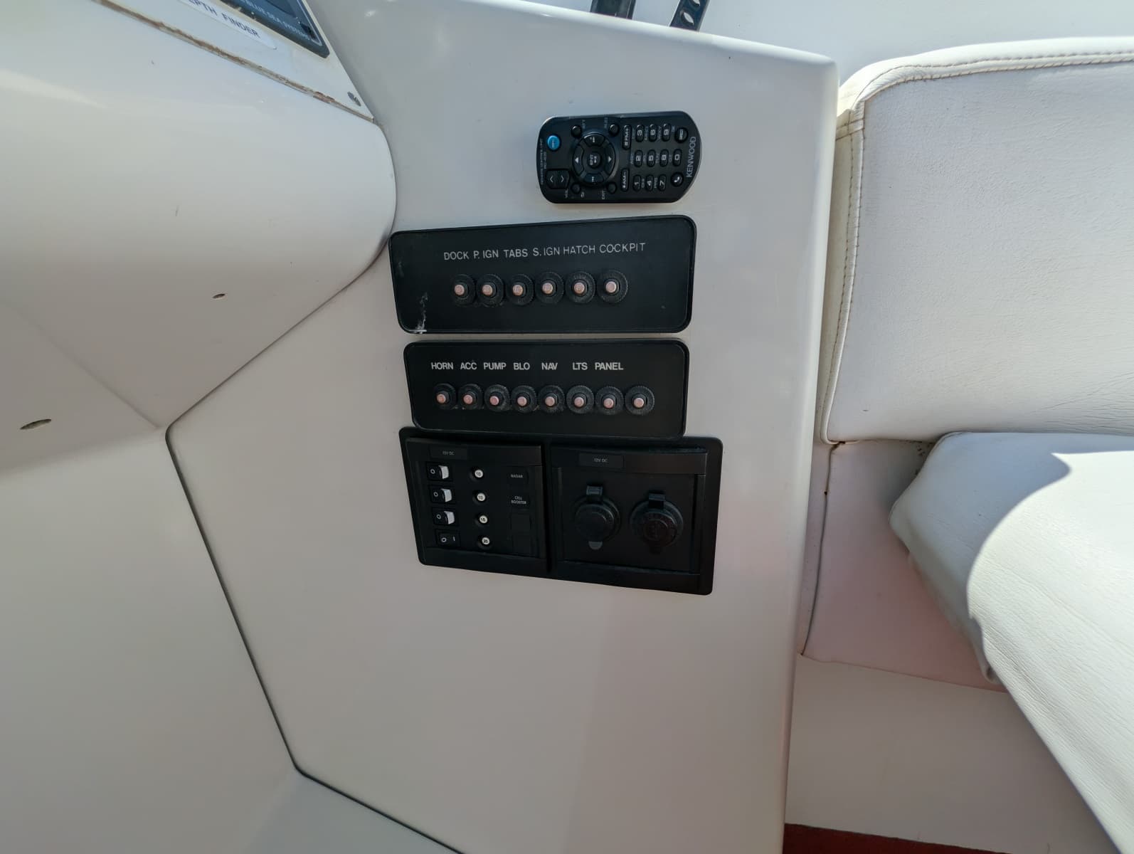 1988 Chris-Craft 375 Stinger - Photo 38