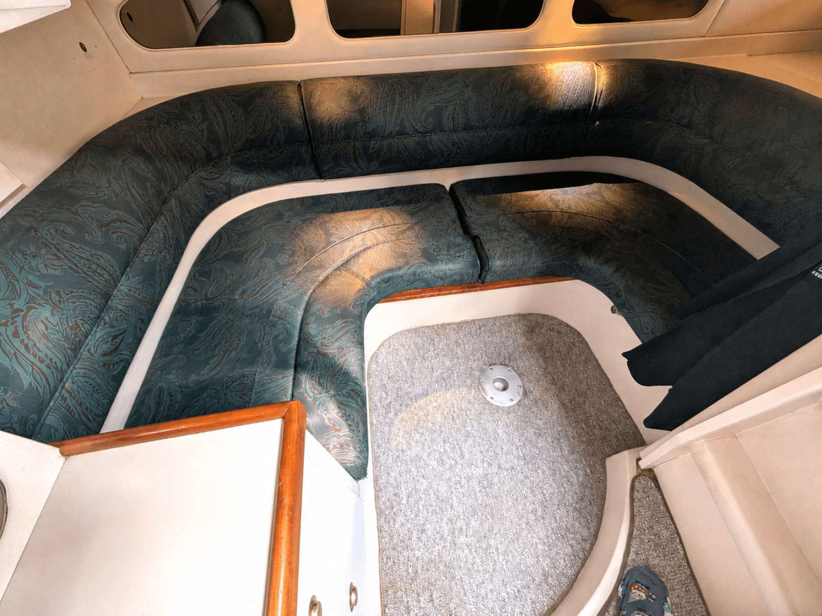 1998 Cruisers Yachts 3375 - Photo 46