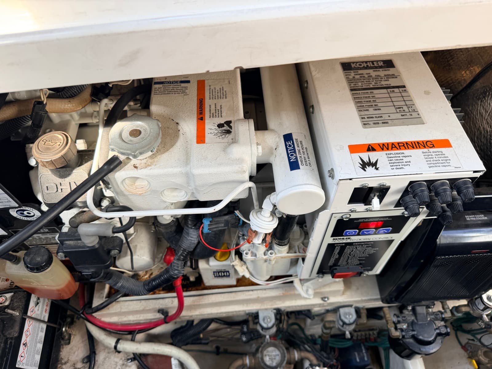 2008 Sea Ray 290 Sundancer - Photo 93