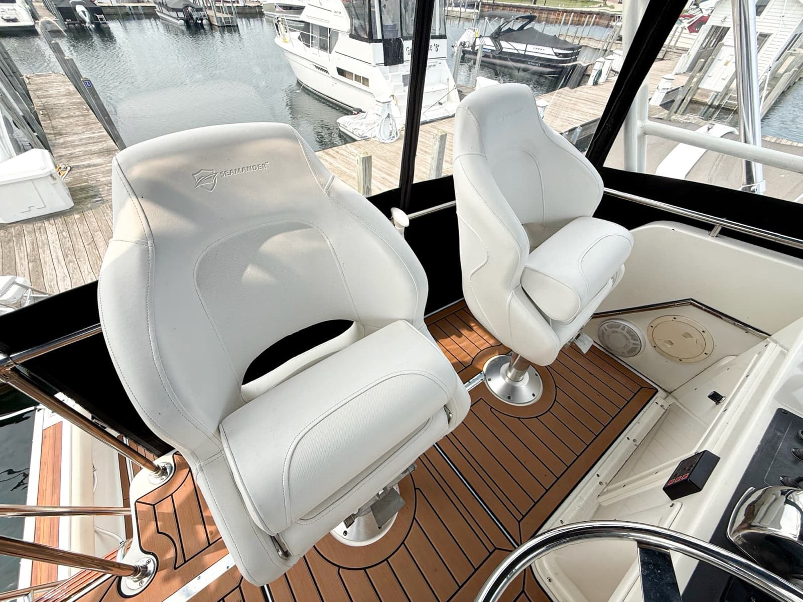 1989 Tiara Yachts 3600 Convertible - Photo 16