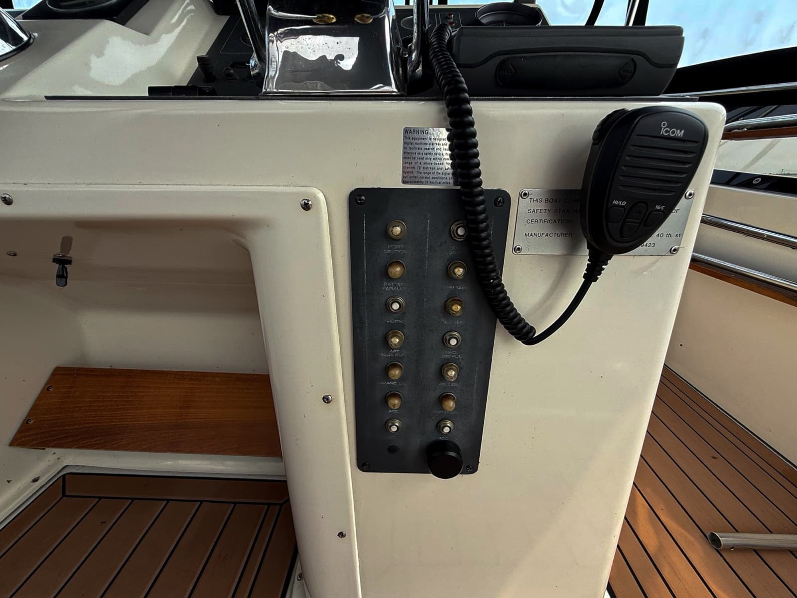 1989 Tiara Yachts 3600 Convertible - Photo 23